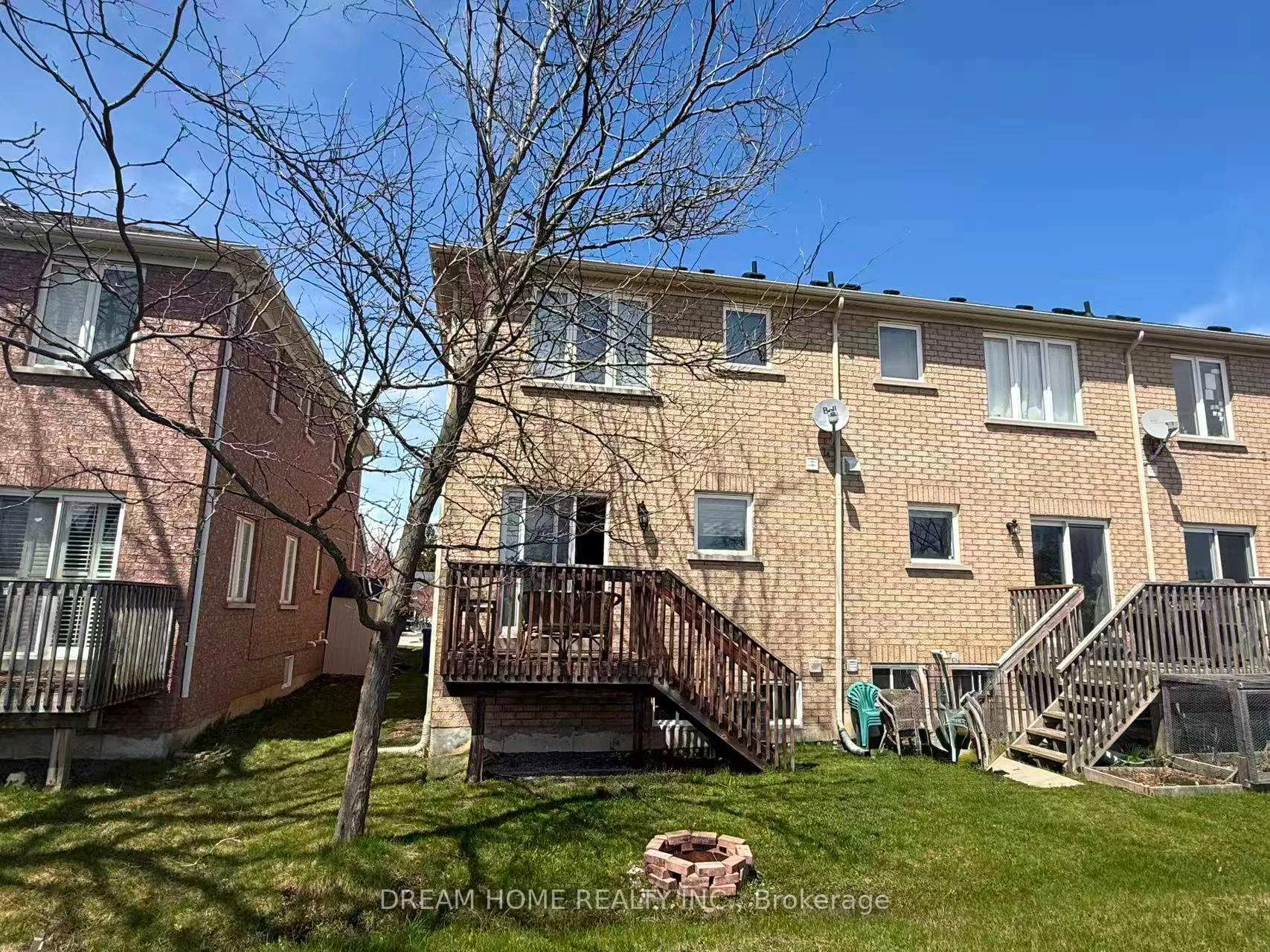 Photo 24 of 208 Tom Taylor Crescent, Newmarket, Summerhill Estates — HOMEH