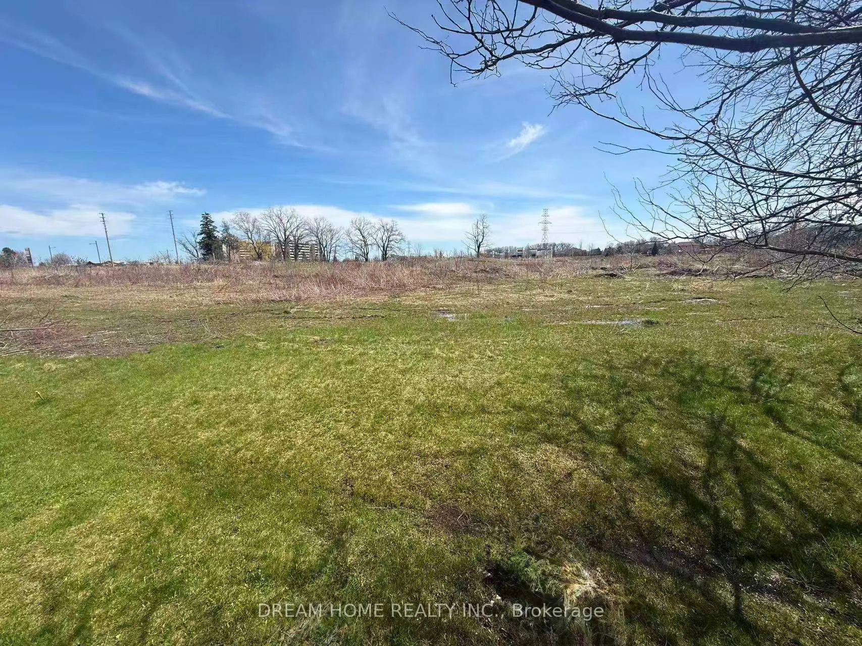 Photo 25 of 208 Tom Taylor Crescent, Newmarket, Summerhill Estates — HOMEH