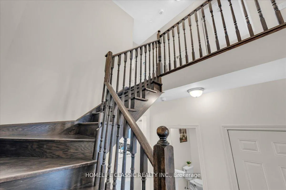Photo 13 of 82 Blackberry Valley Crescent, Caledon, Rural Caledon — HOMEH