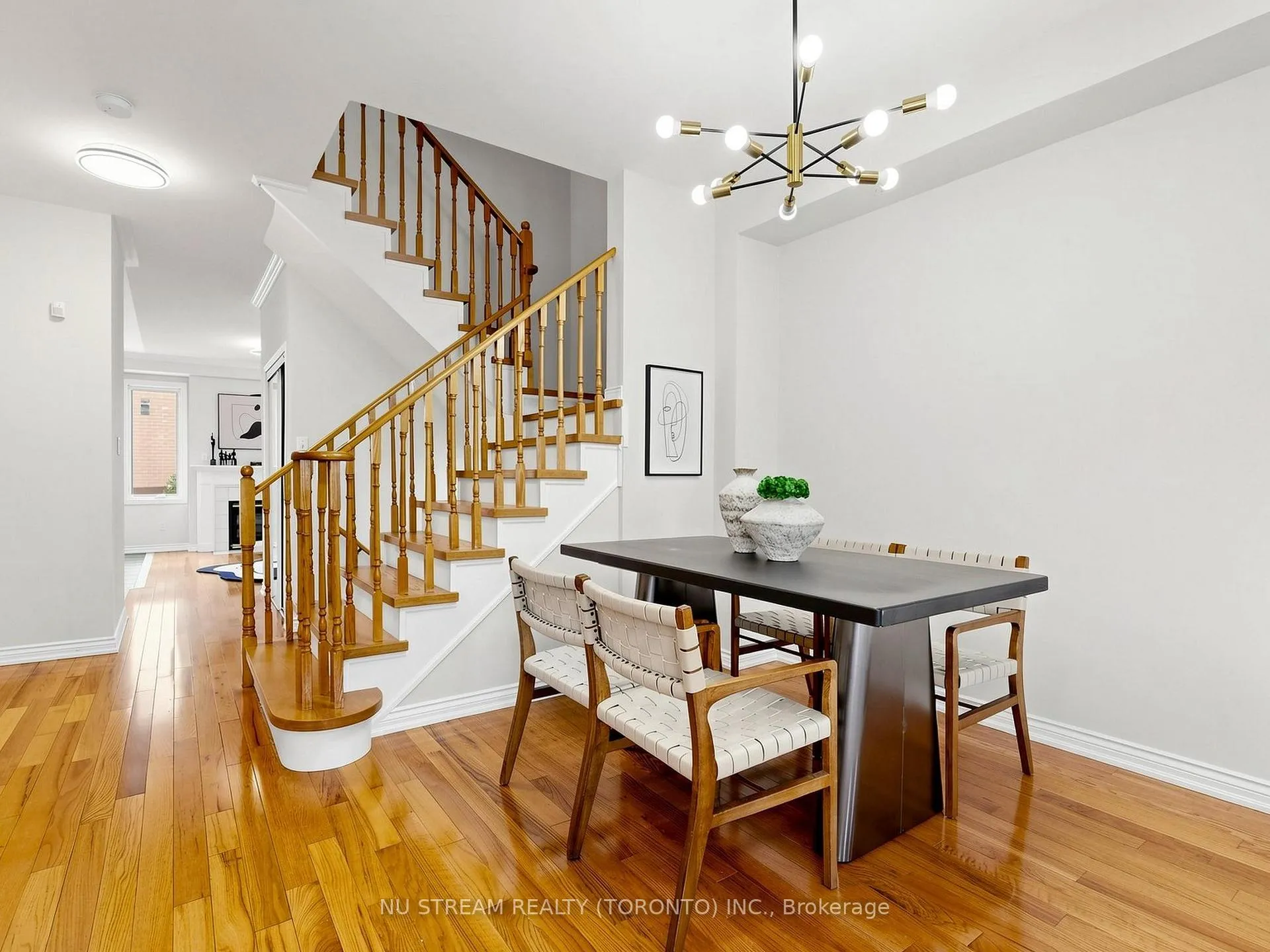 Photo 8 of 177 Wildberry Crescent, Vaughan, Vellore Village — HOMEH