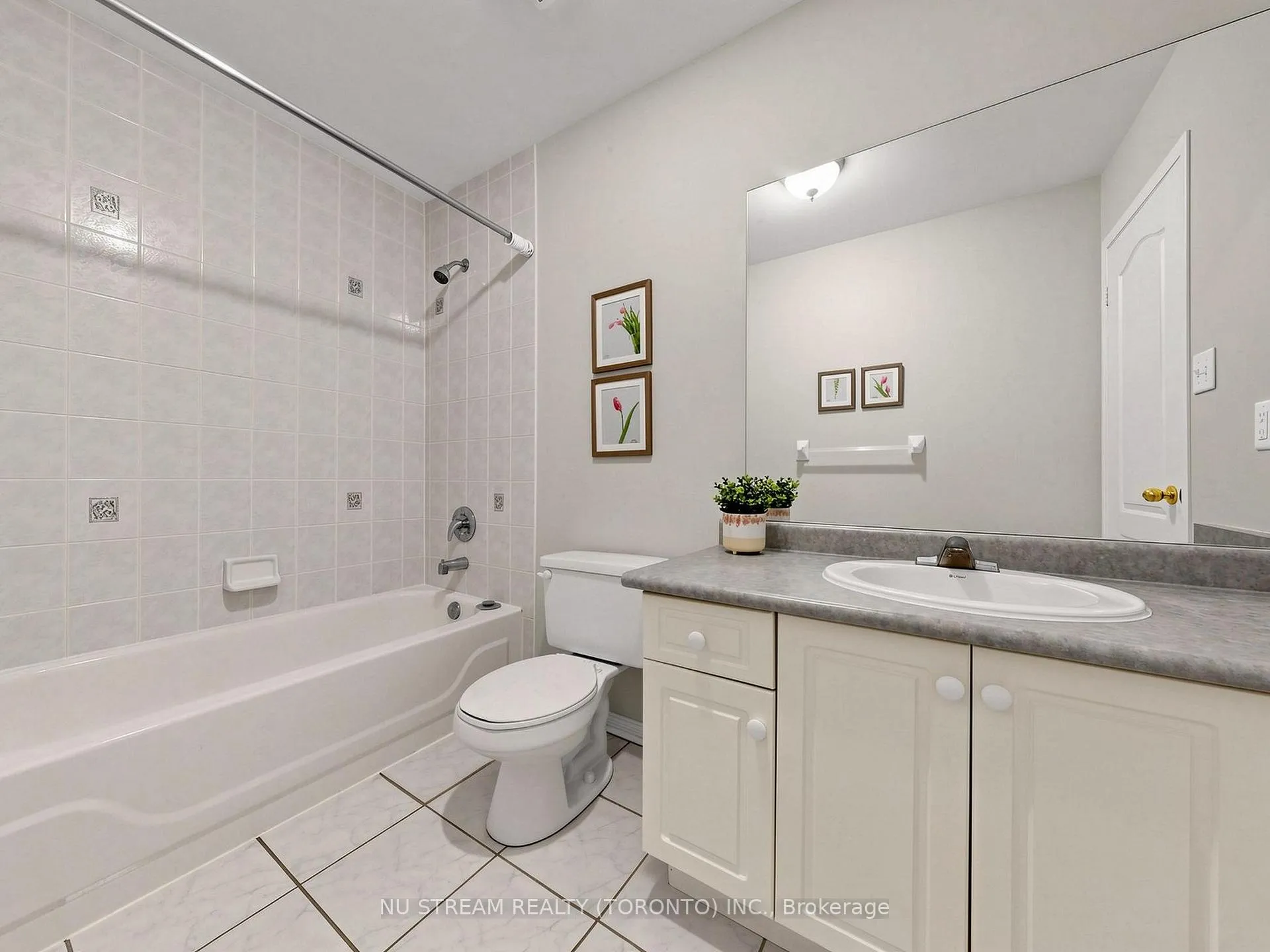 Photo 31 of 177 Wildberry Crescent, Vaughan, Vellore Village — HOMEH