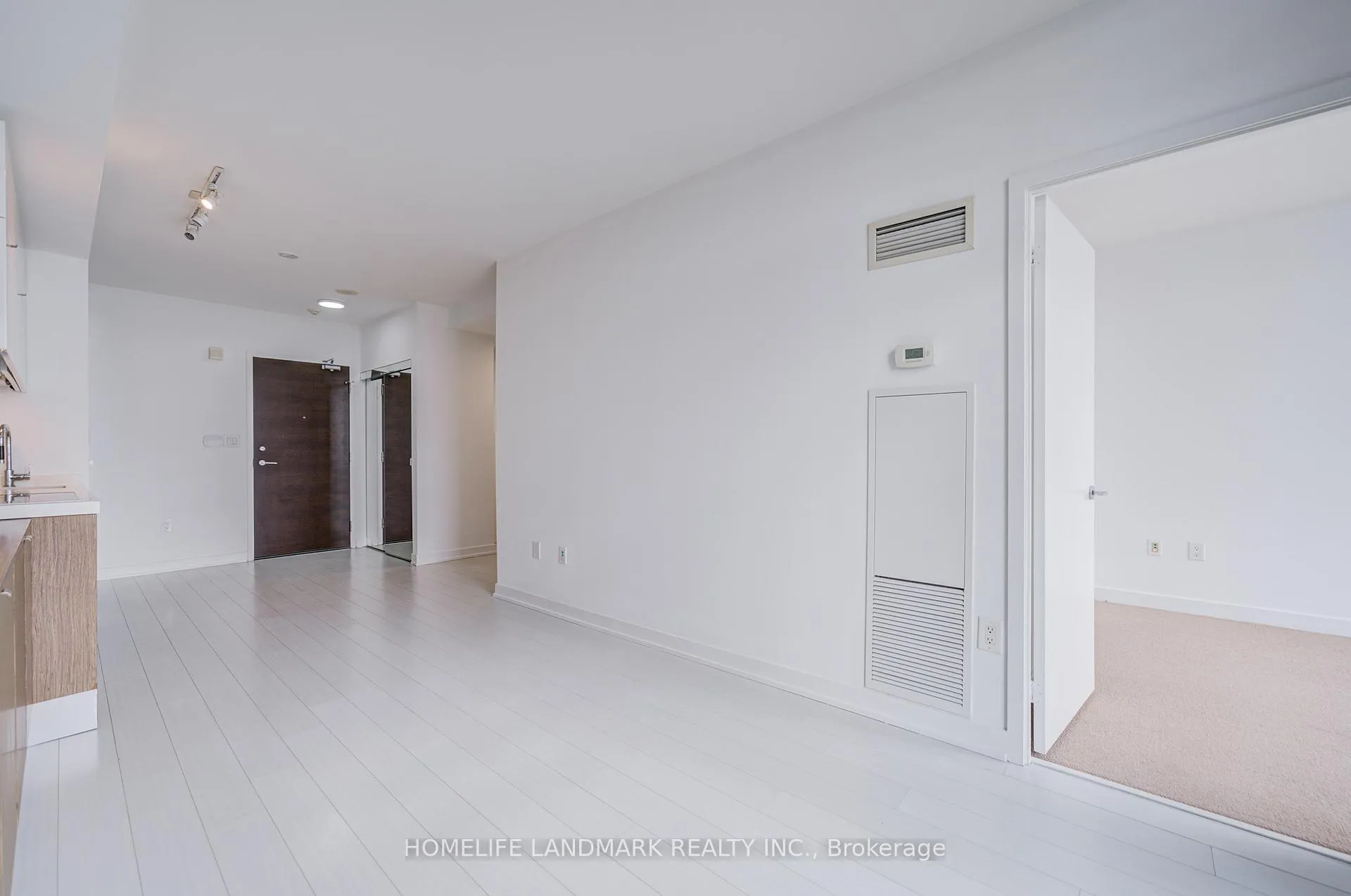 Photo 13 of Unit 4911, 21 Iceboat Terrace, Toronto, Waterfront Communities — HOMEH