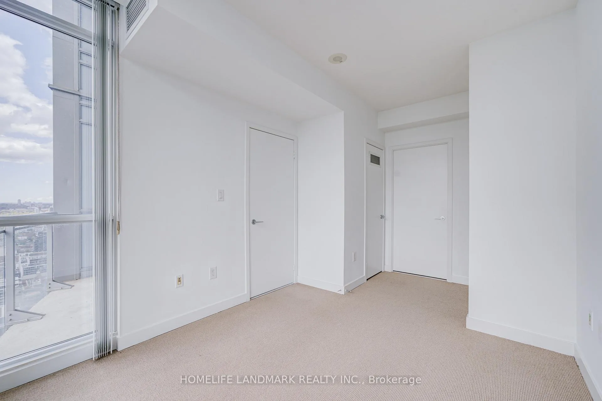 Photo 16 of Unit 4911, 21 Iceboat Terrace, Toronto, Waterfront Communities — HOMEH