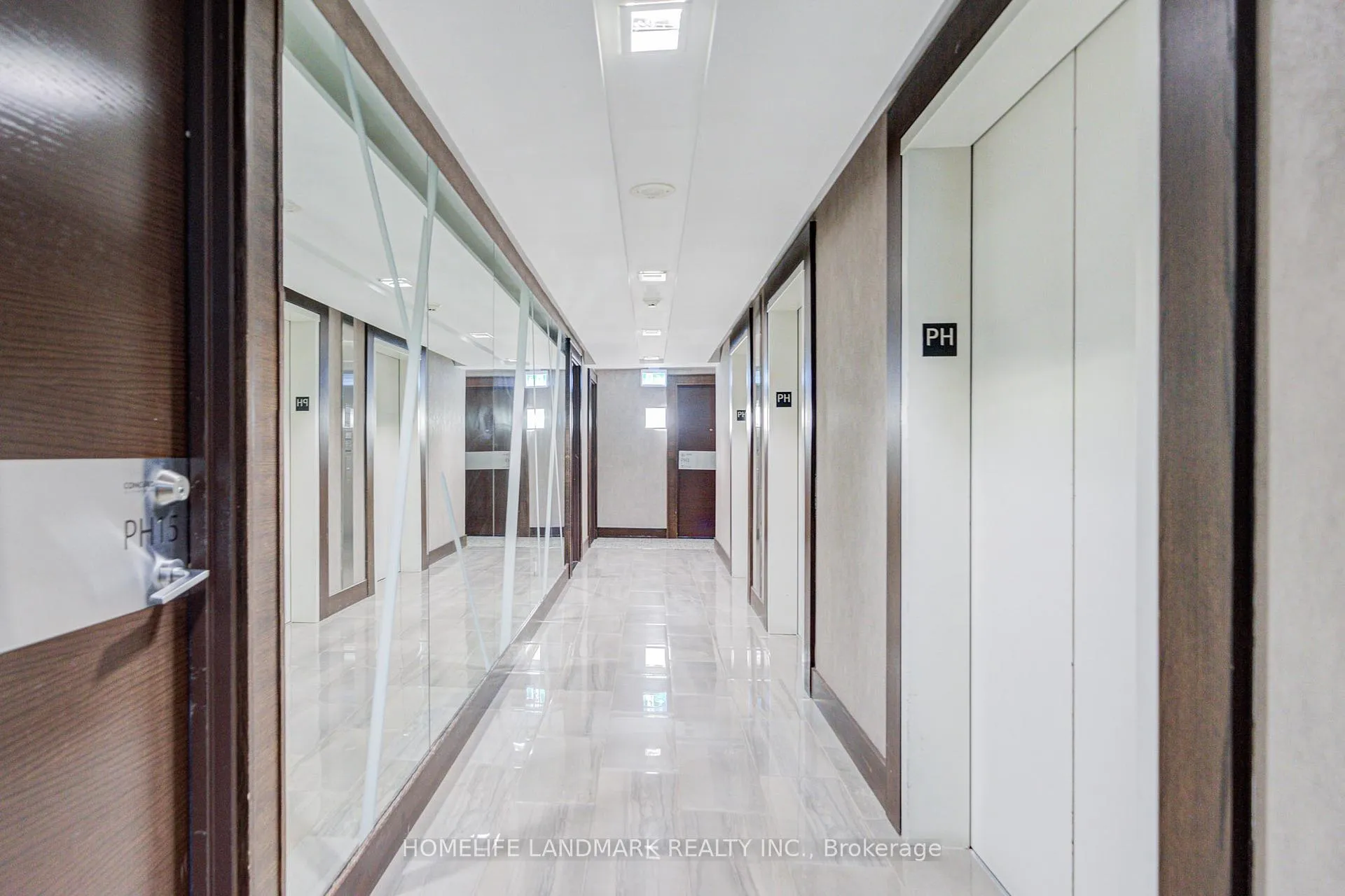 Photo 28 of Unit 4911, 21 Iceboat Terrace, Toronto, Waterfront Communities — HOMEH