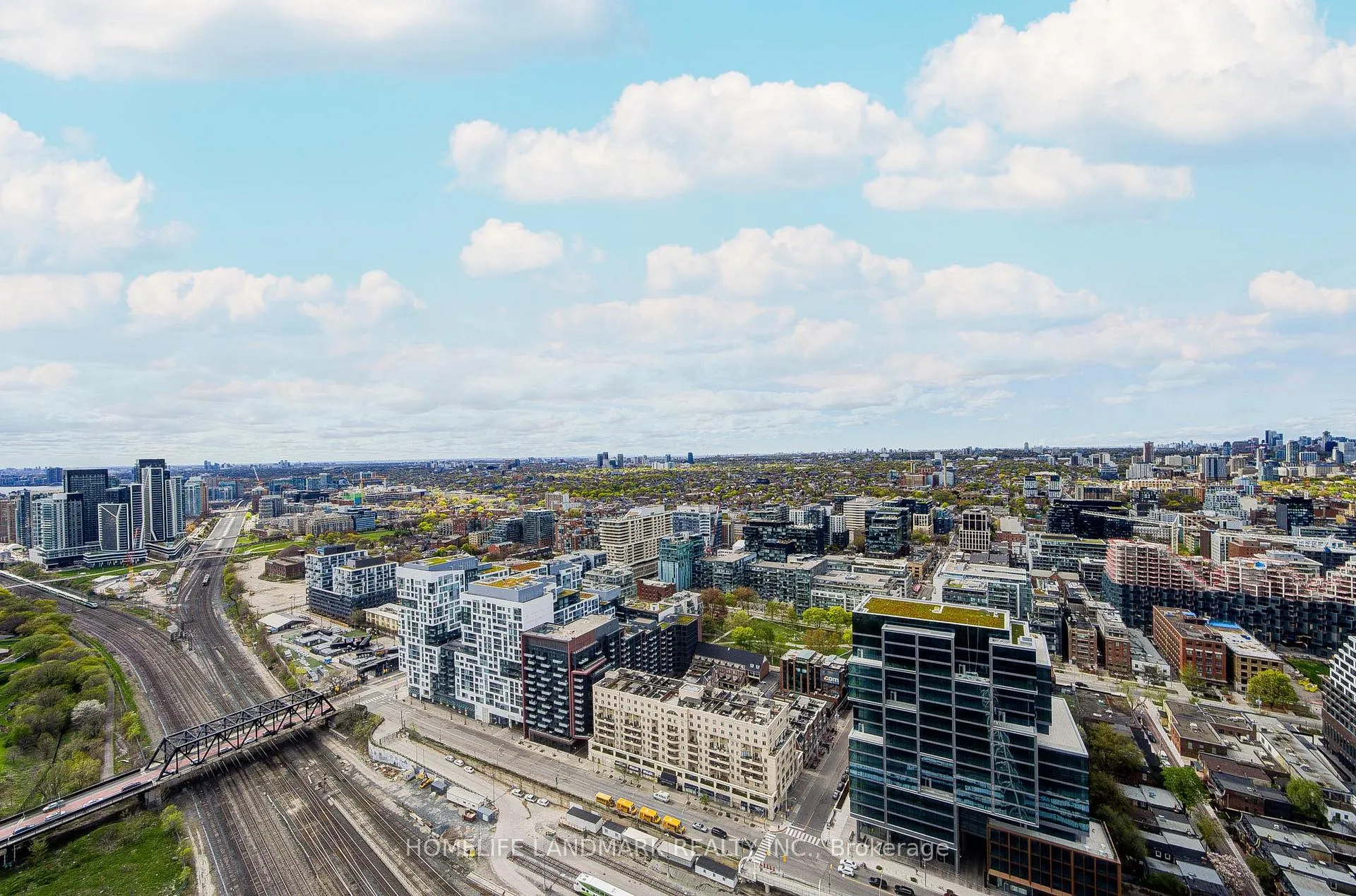 Photo 32 of Unit 4911, 21 Iceboat Terrace, Toronto, Waterfront Communities — HOMEH