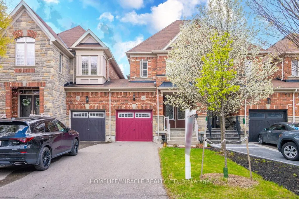 Photo 2 of 211 Wardlaw Place, Vaughan, Vellore Village — HOMEH