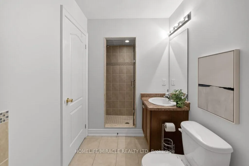 Photo 31 of 211 Wardlaw Place, Vaughan, Vellore Village — HOMEH