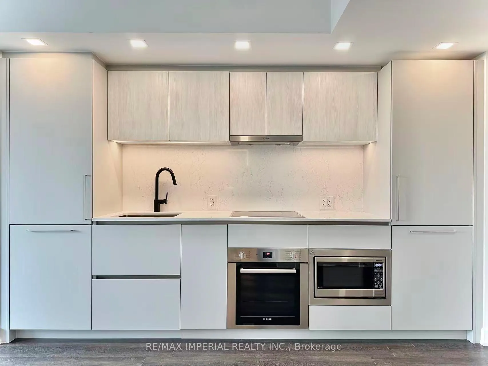 Photo 2 of Unit 708, 603 Sherbourne Street, Toronto, North St. James Town — HOMEH