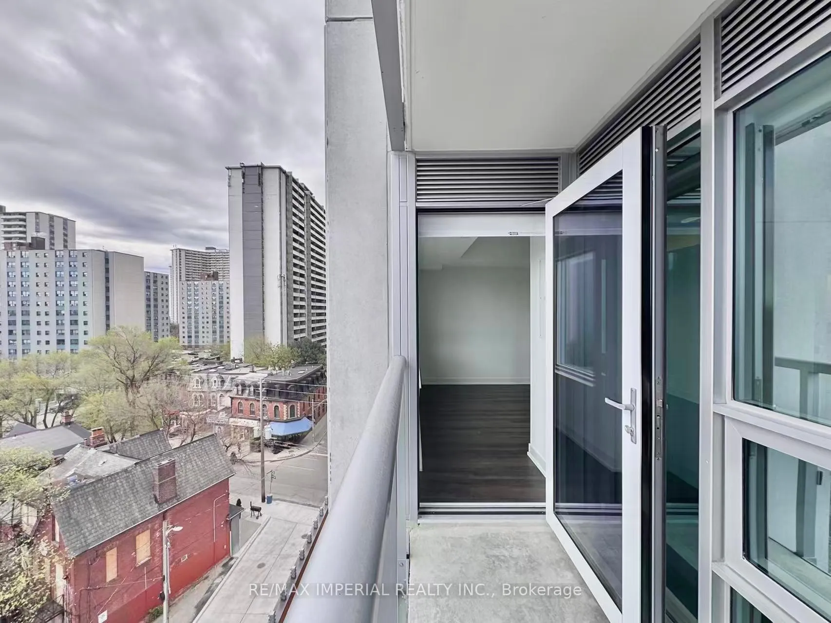 Photo 7 of Unit 708, 603 Sherbourne Street, Toronto, North St. James Town — HOMEH