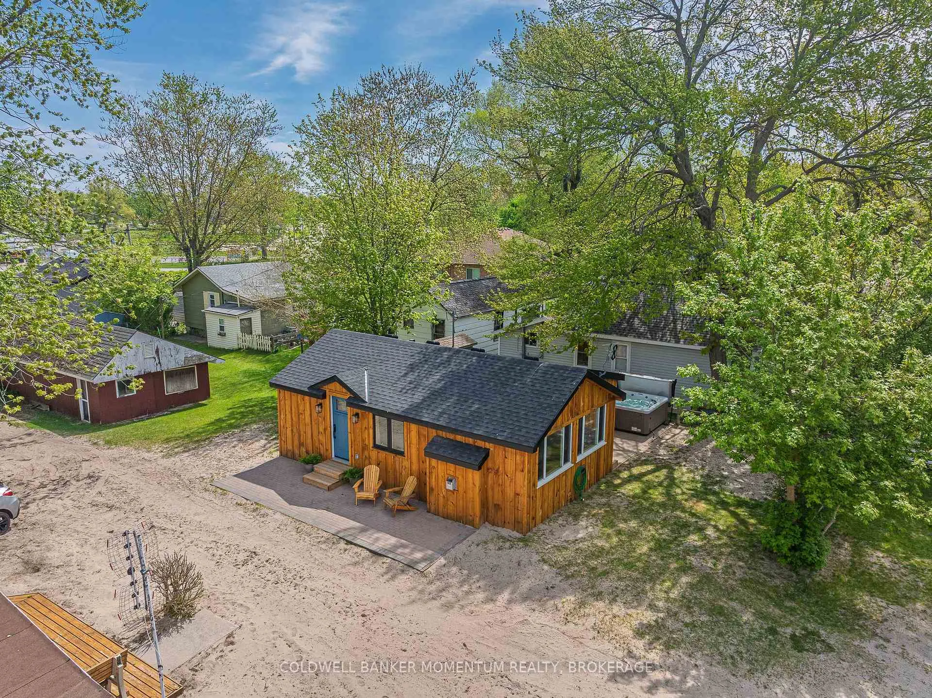 Photo 2 of 12221 Lakeshore Road, Wainfleet, Lakeshore — HOMEH