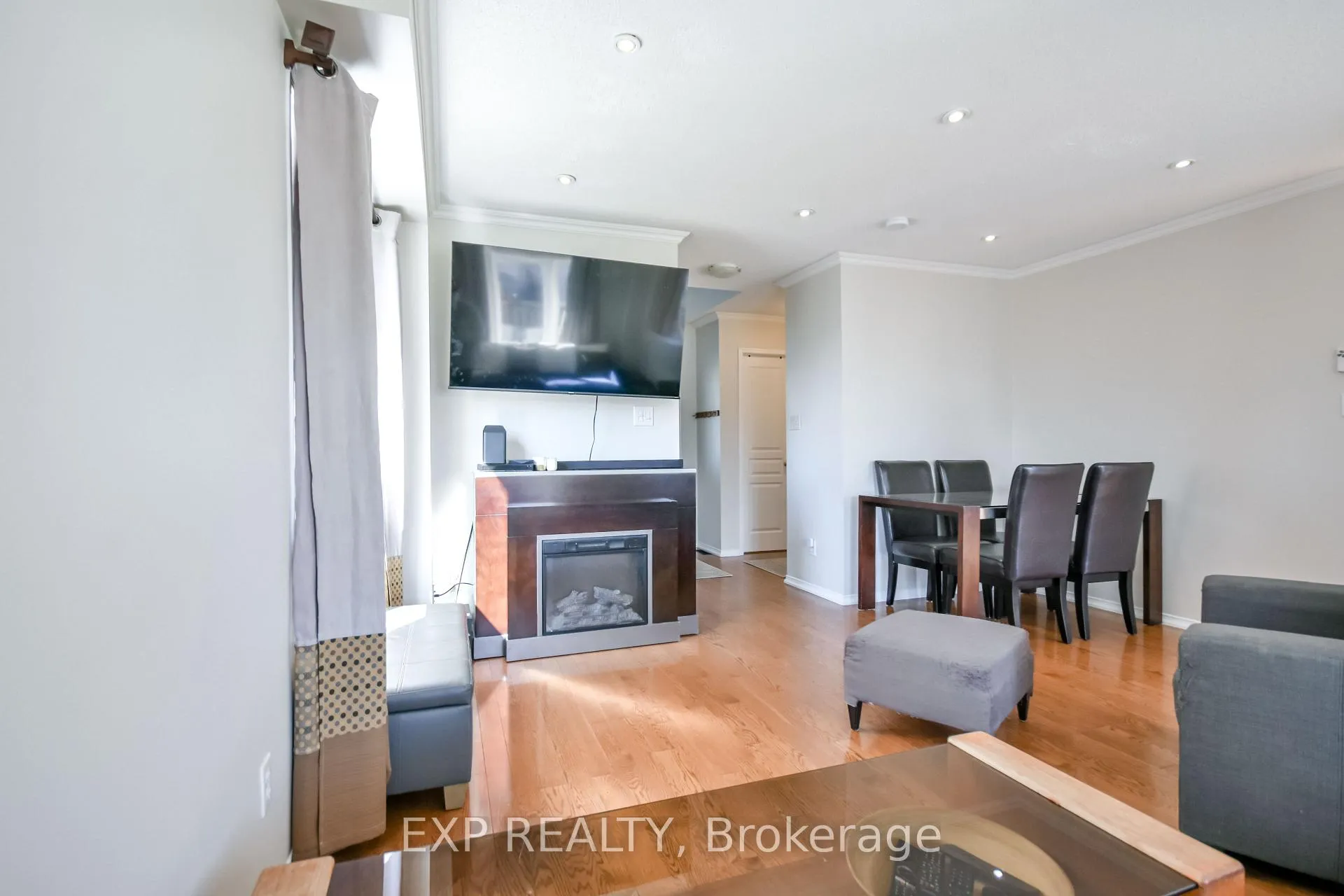 Photo 7 of 15 Trevino Circle, Barrie, East Bayfield — HOMEH