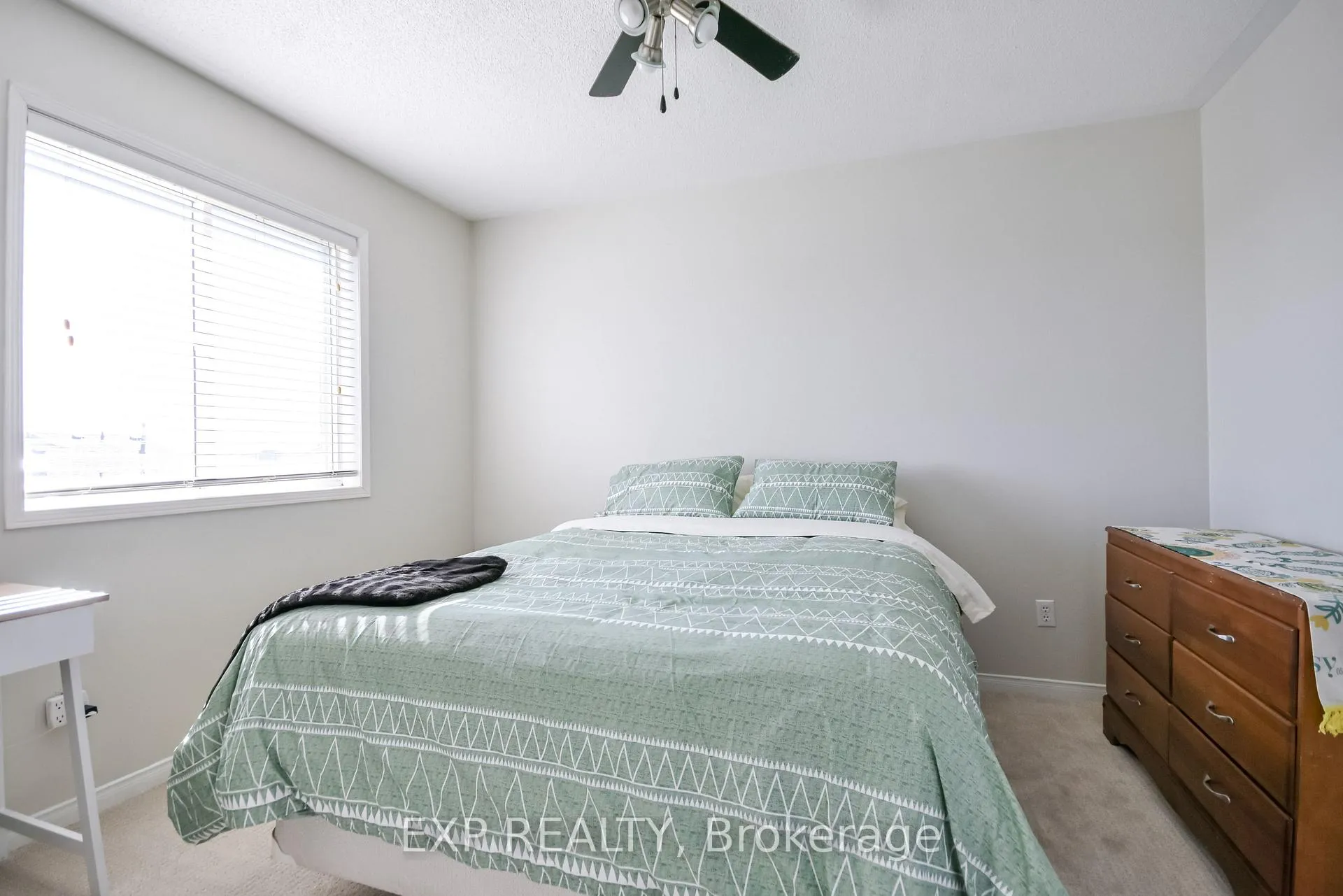 Photo 13 of 15 Trevino Circle, Barrie, East Bayfield — HOMEH