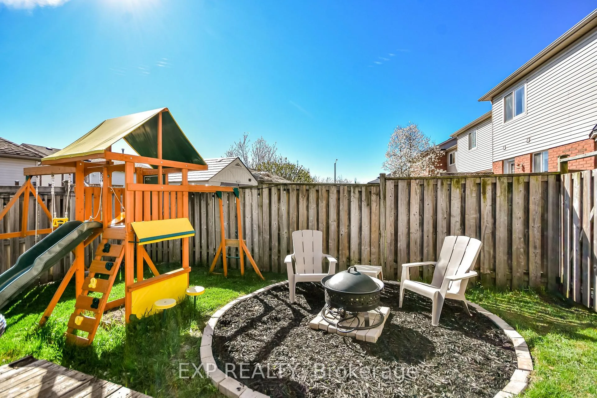 Photo 21 of 15 Trevino Circle, Barrie, East Bayfield — HOMEH