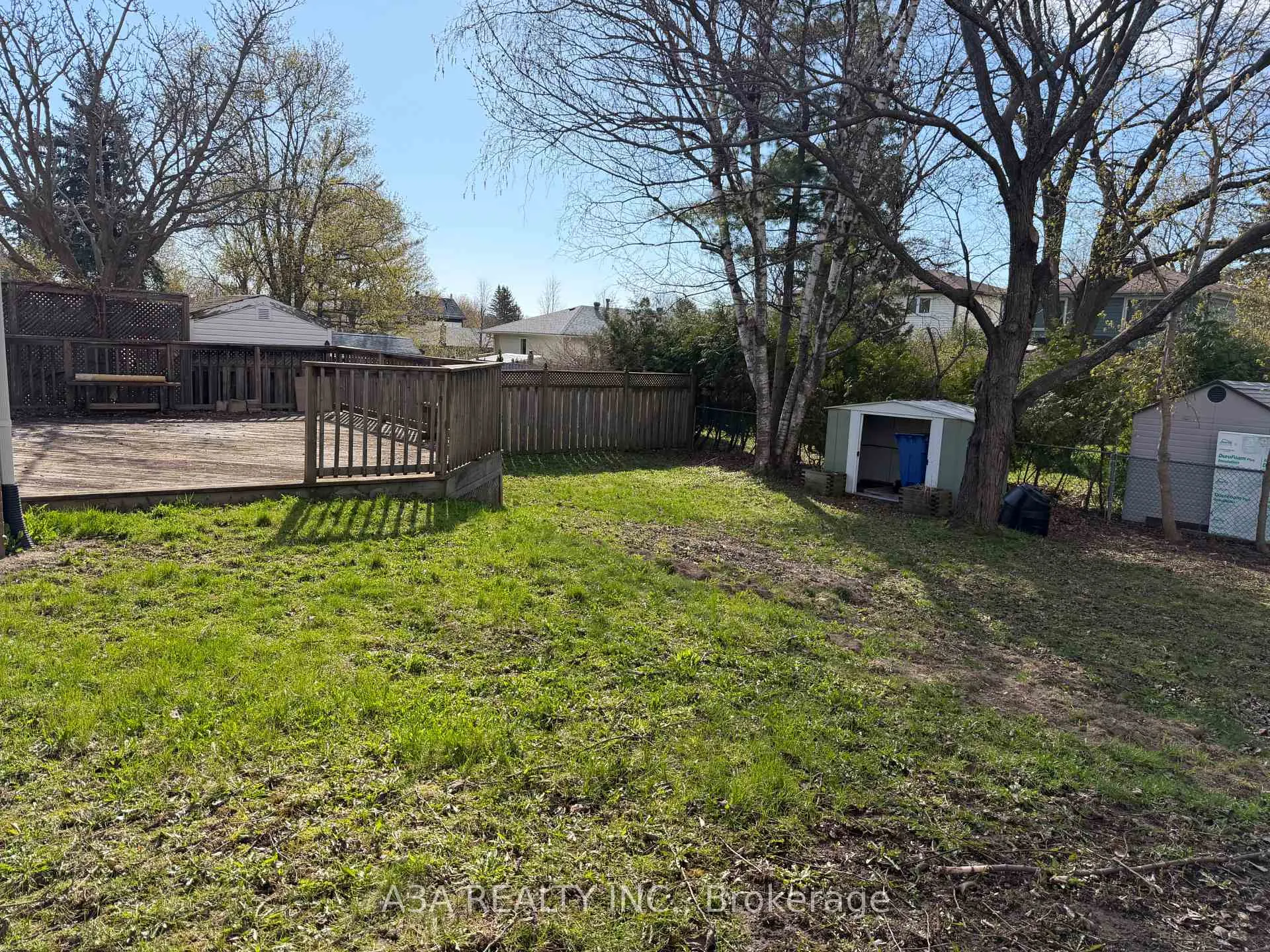 Photo 18 of Unit Main, 5 Navan Crescent, Aurora, Aurora Heights — HOMEH