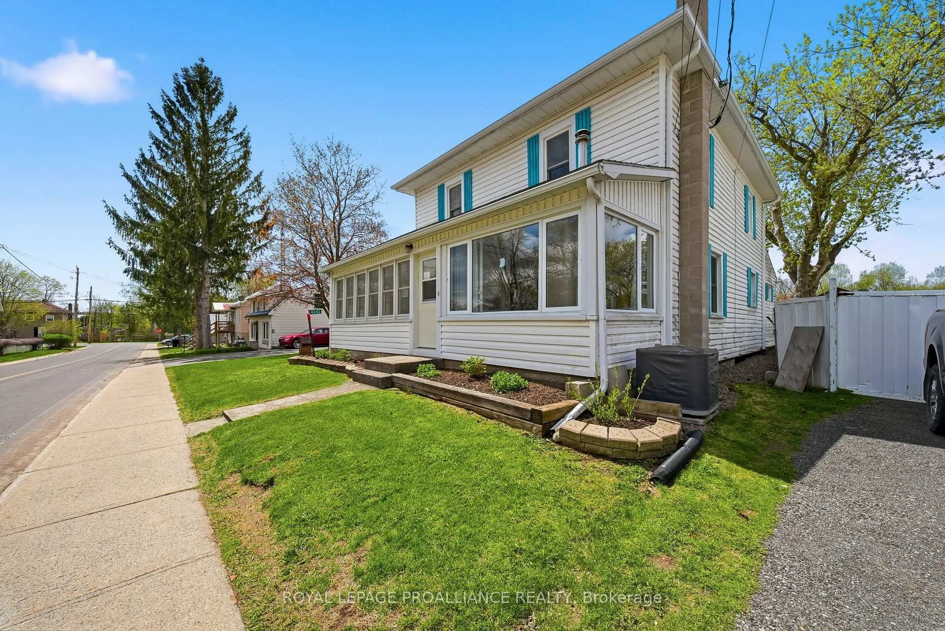 Photo 6 of 4343 Notre Dame Street, Frontenac, Frontenac South — HOMEH