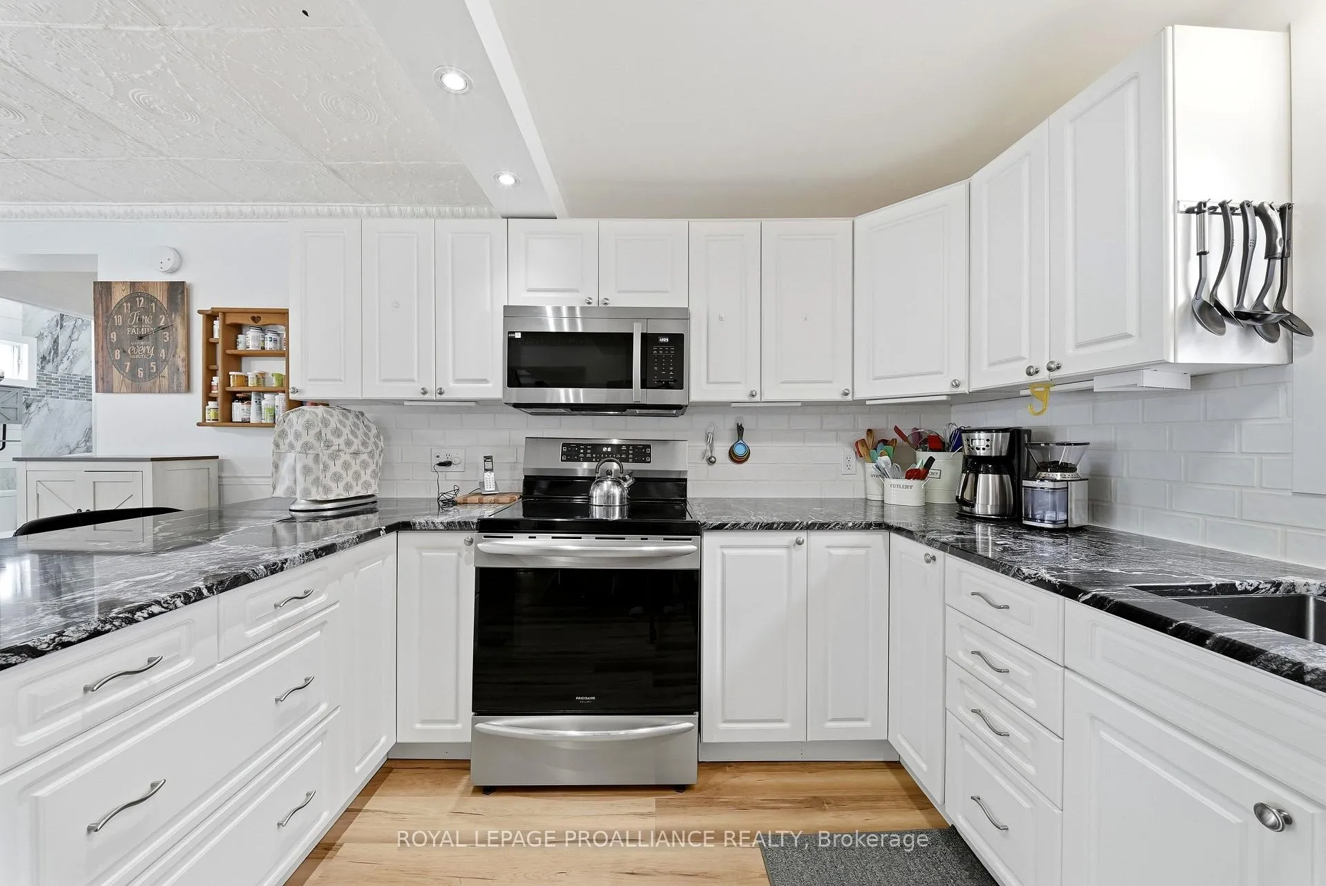 Photo 11 of 4343 Notre Dame Street, Frontenac, Frontenac South — HOMEH