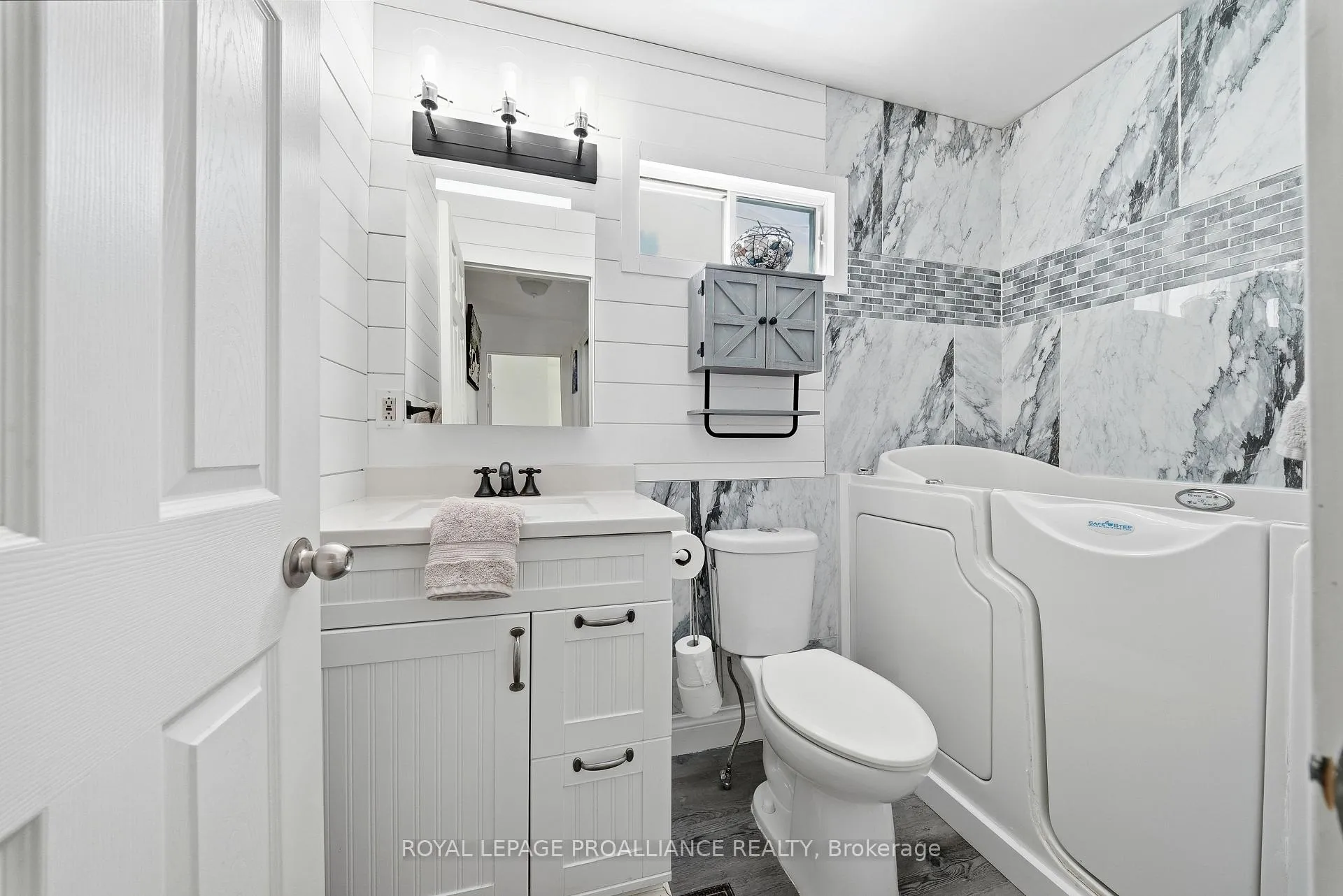Photo 14 of 4343 Notre Dame Street, Frontenac, Frontenac South — HOMEH