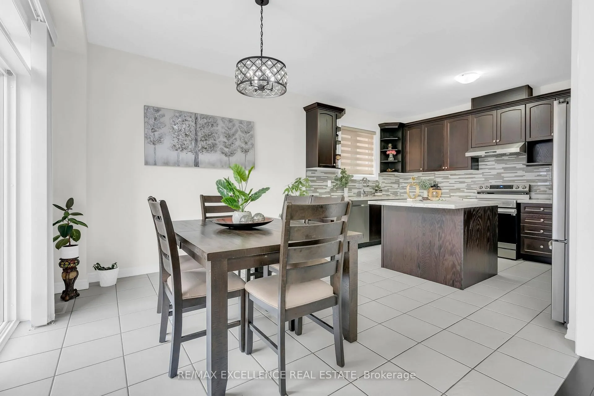 Photo 12 of 40 Muscovy Drive, Brampton, Northwest Brampton — HOMEH