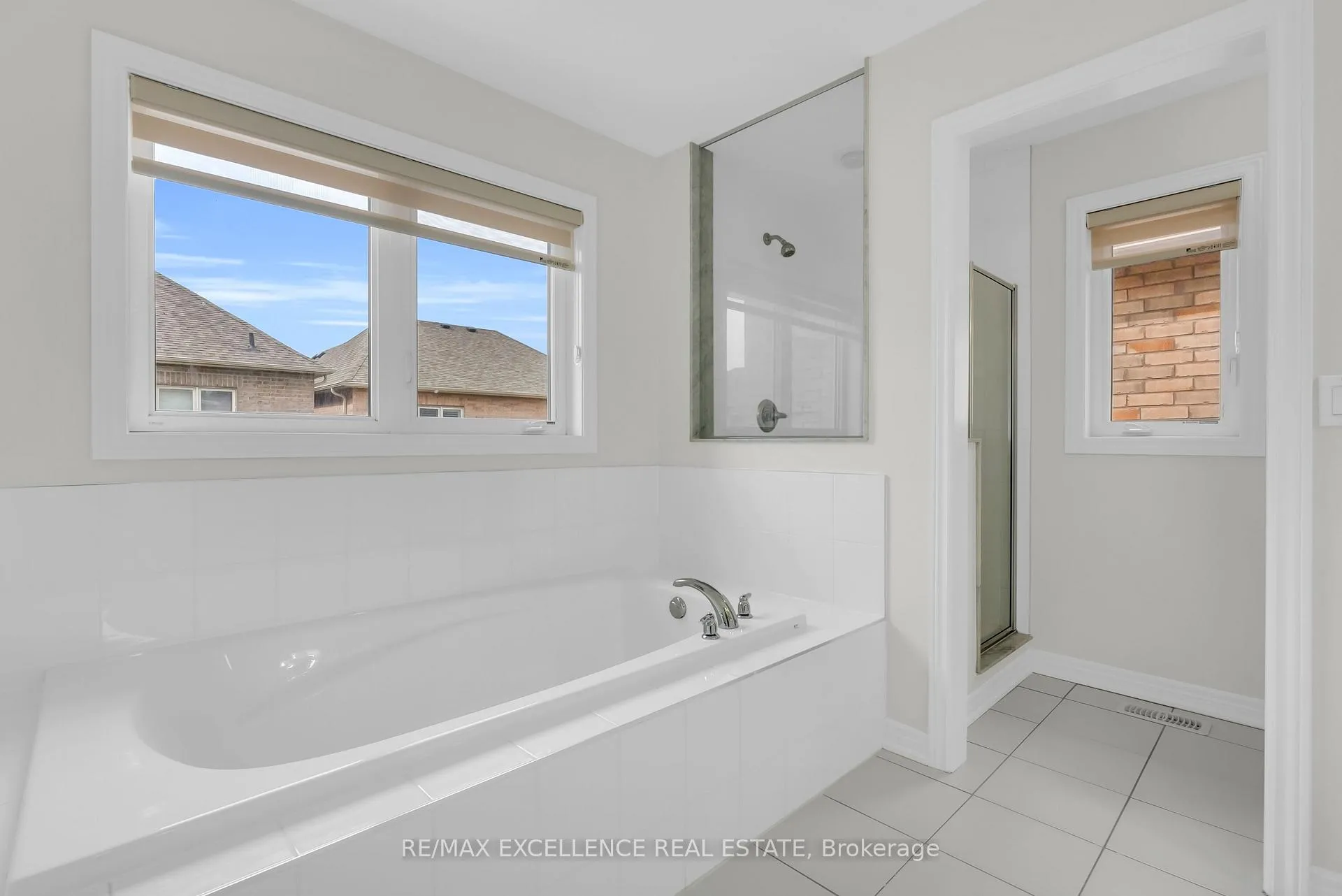 Photo 24 of 40 Muscovy Drive, Brampton, Northwest Brampton — HOMEH