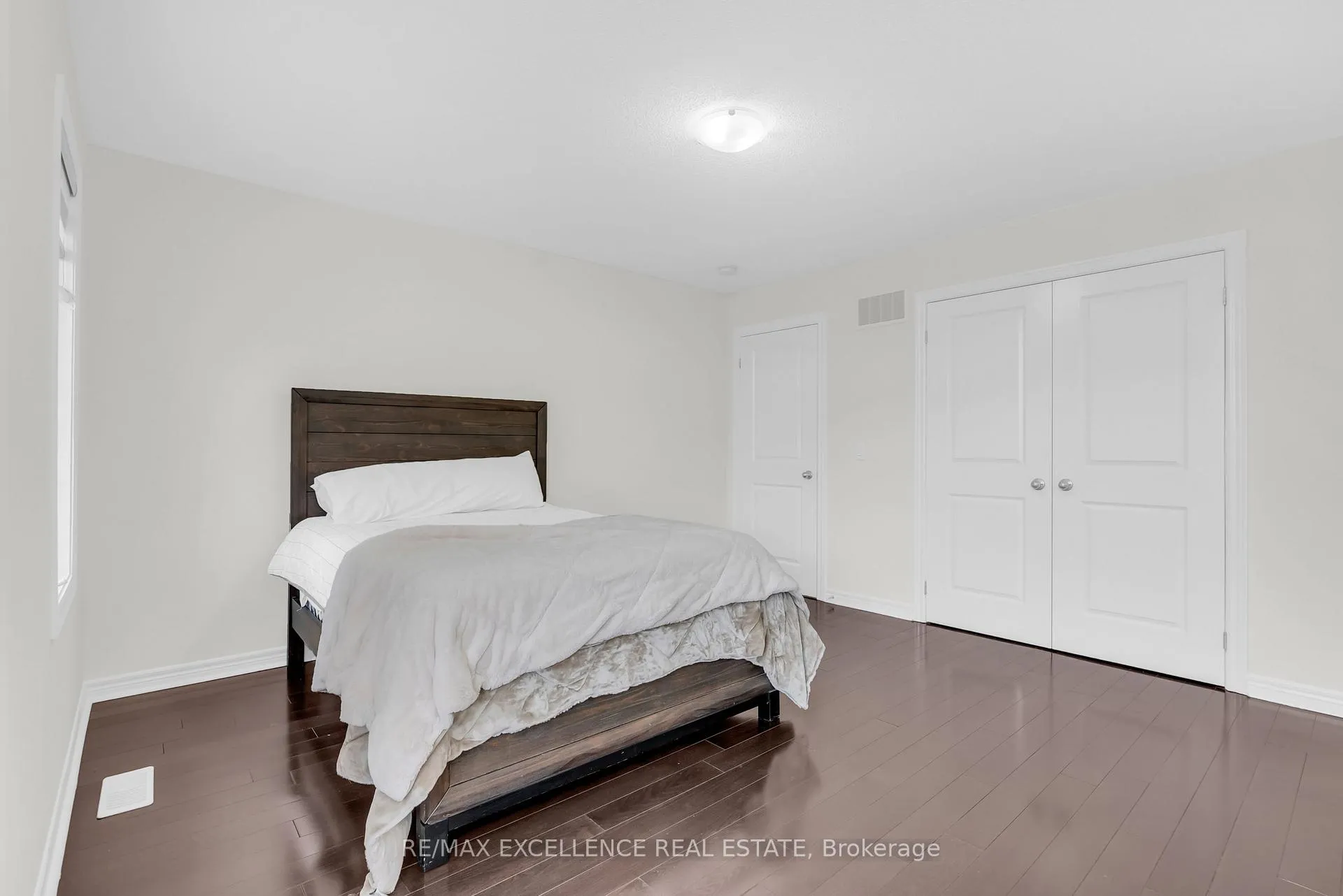 Photo 27 of 40 Muscovy Drive, Brampton, Northwest Brampton — HOMEH
