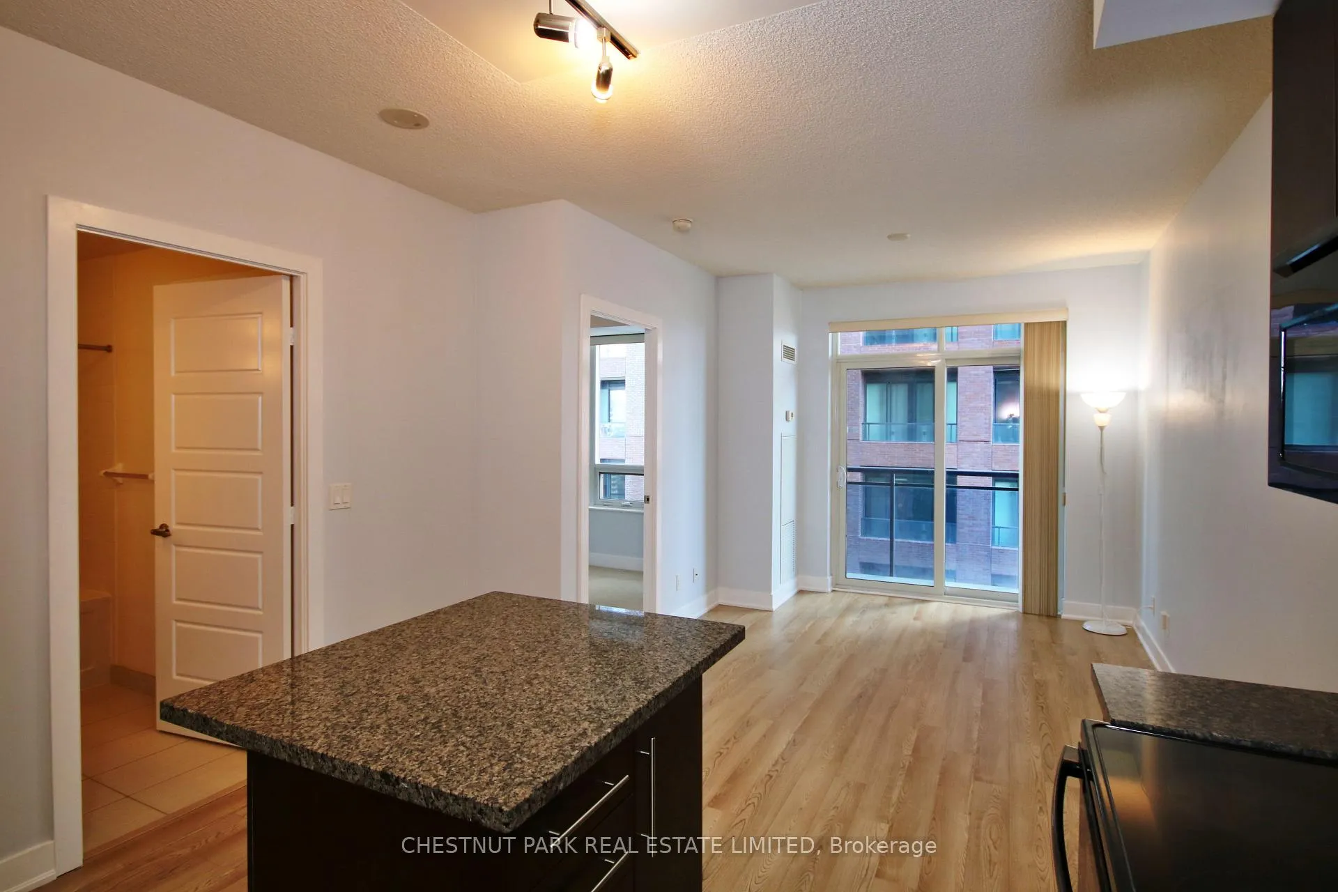 Photo 7 of Unit 1409, 28 Linden Street, Toronto, North St. James Town — HOMEH