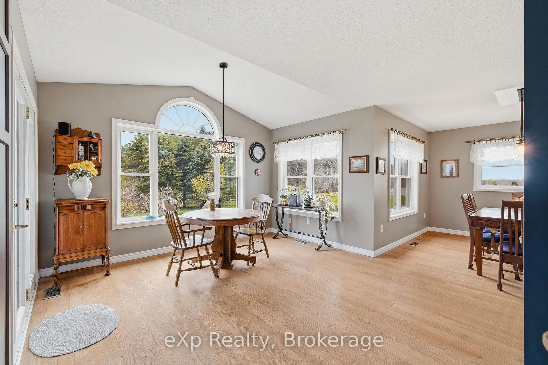 Photo 12 of 392492 Southgate Sideroad 39, Southgate — HOMEH