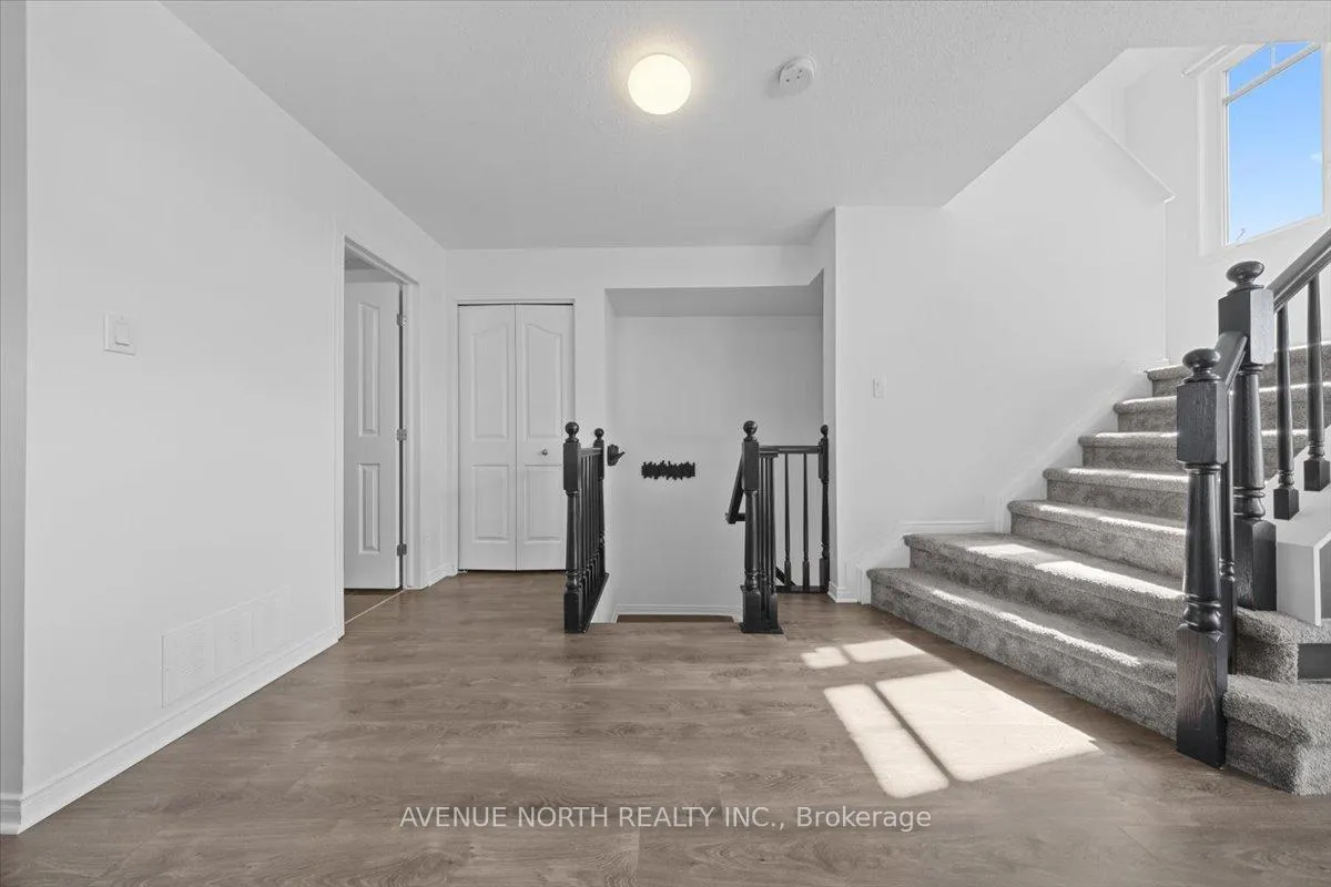 Photo 3 of Unit 25, 220 Tivoli Private, Ottawa, Merivale Industrial Park/Citiplace — HOMEH