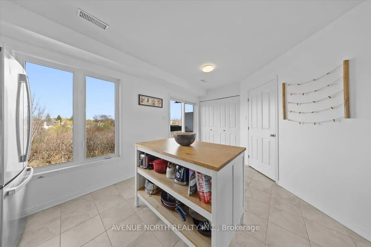 Photo 16 of Unit 25, 220 Tivoli Private, Ottawa, Merivale Industrial Park/Citiplace — HOMEH