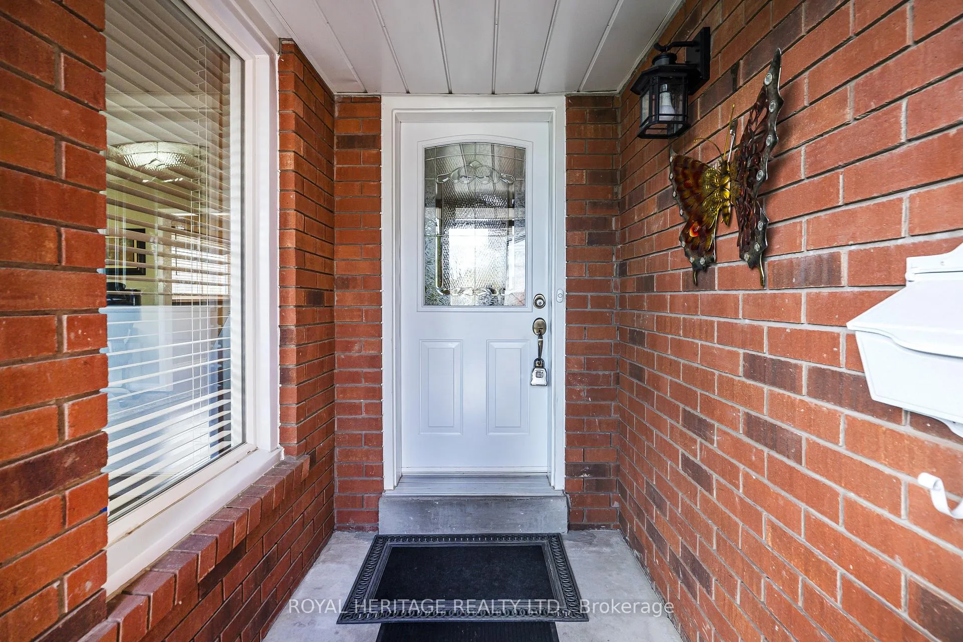 Photo 3 of 525 Sundown Crescent, Pickering, Woodlands — HOMEH