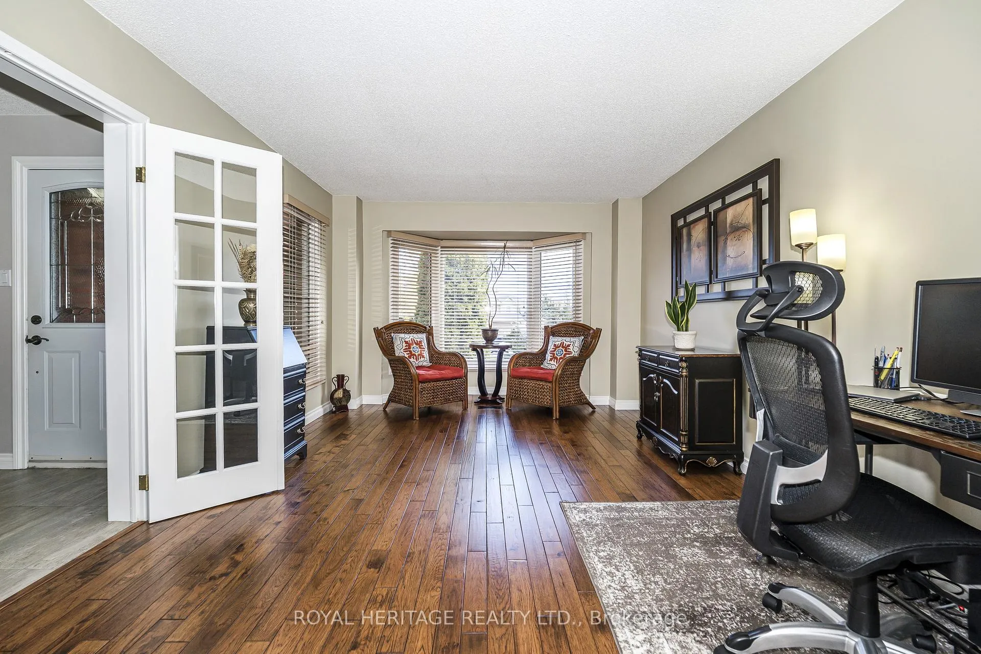Photo 4 of 525 Sundown Crescent, Pickering, Woodlands — HOMEH
