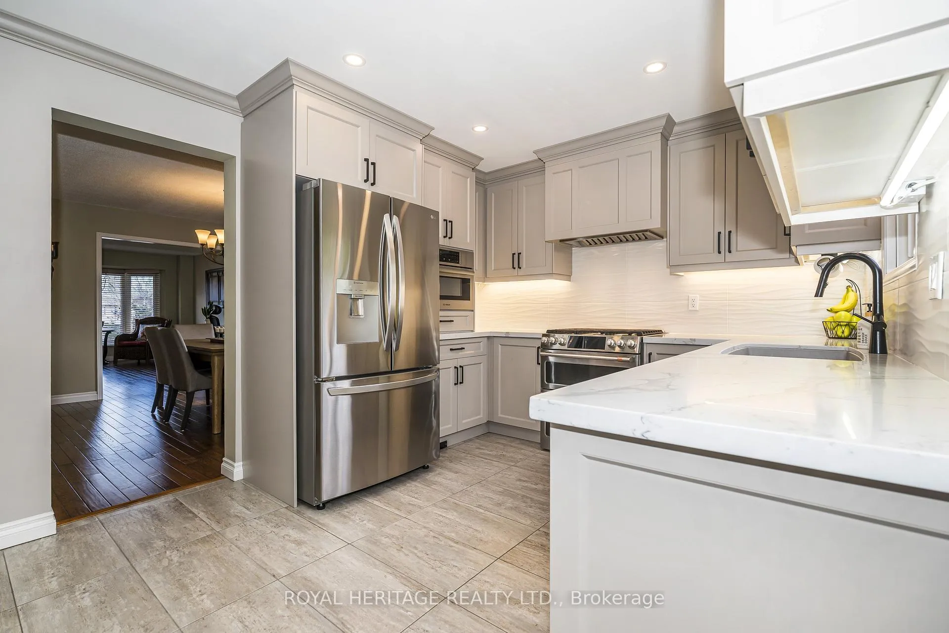 Photo 9 of 525 Sundown Crescent, Pickering, Woodlands — HOMEH