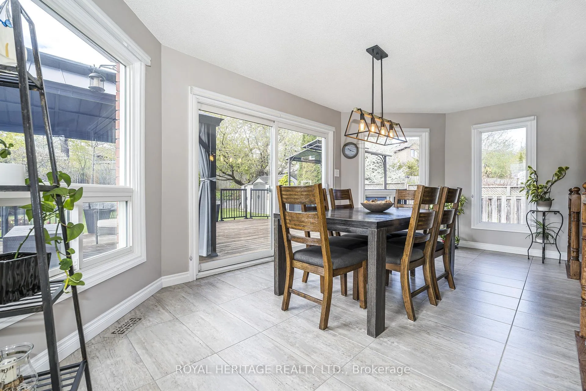 Photo 14 of 525 Sundown Crescent, Pickering, Woodlands — HOMEH