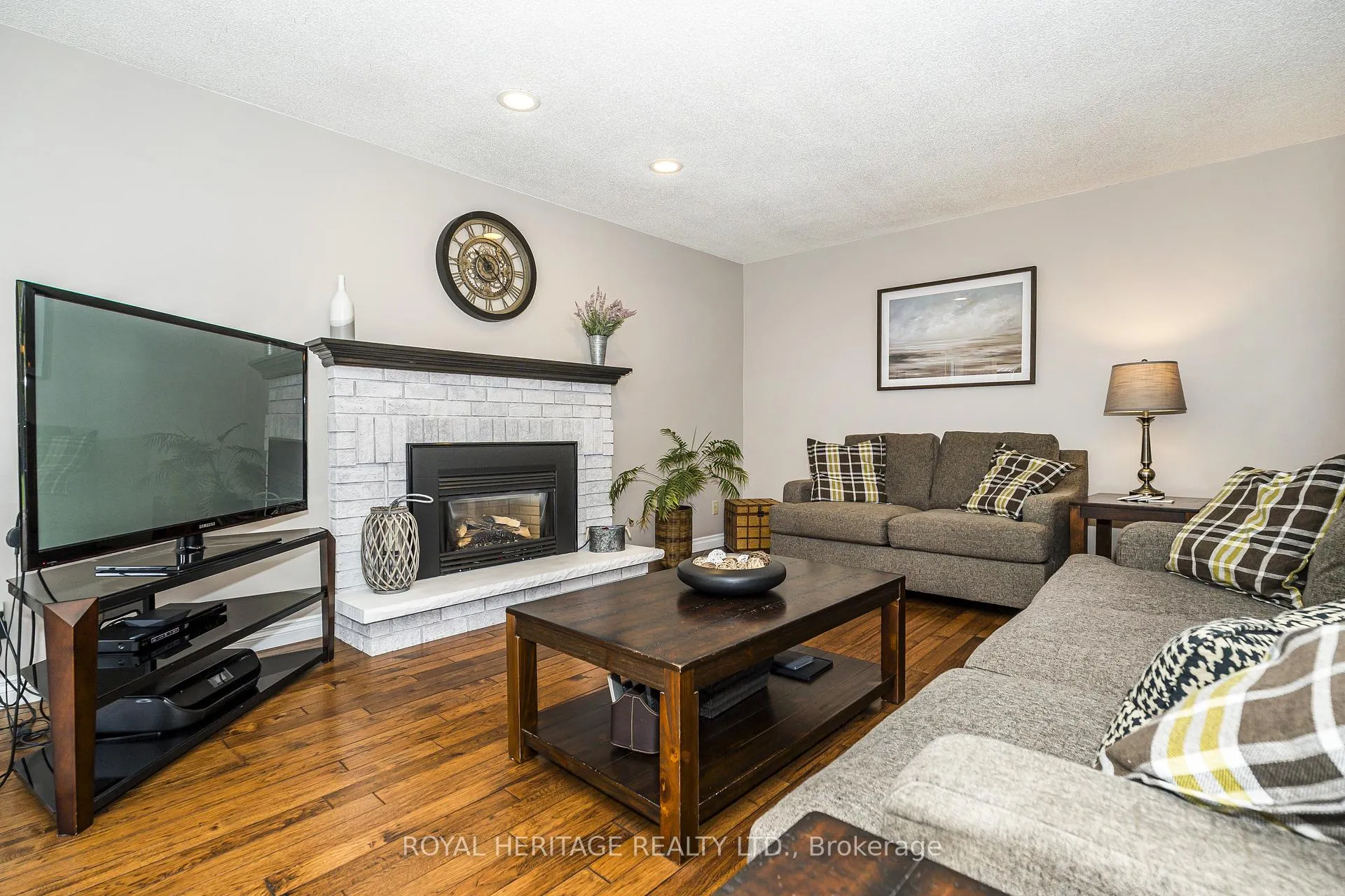 Photo 21 of 525 Sundown Crescent, Pickering, Woodlands — HOMEH