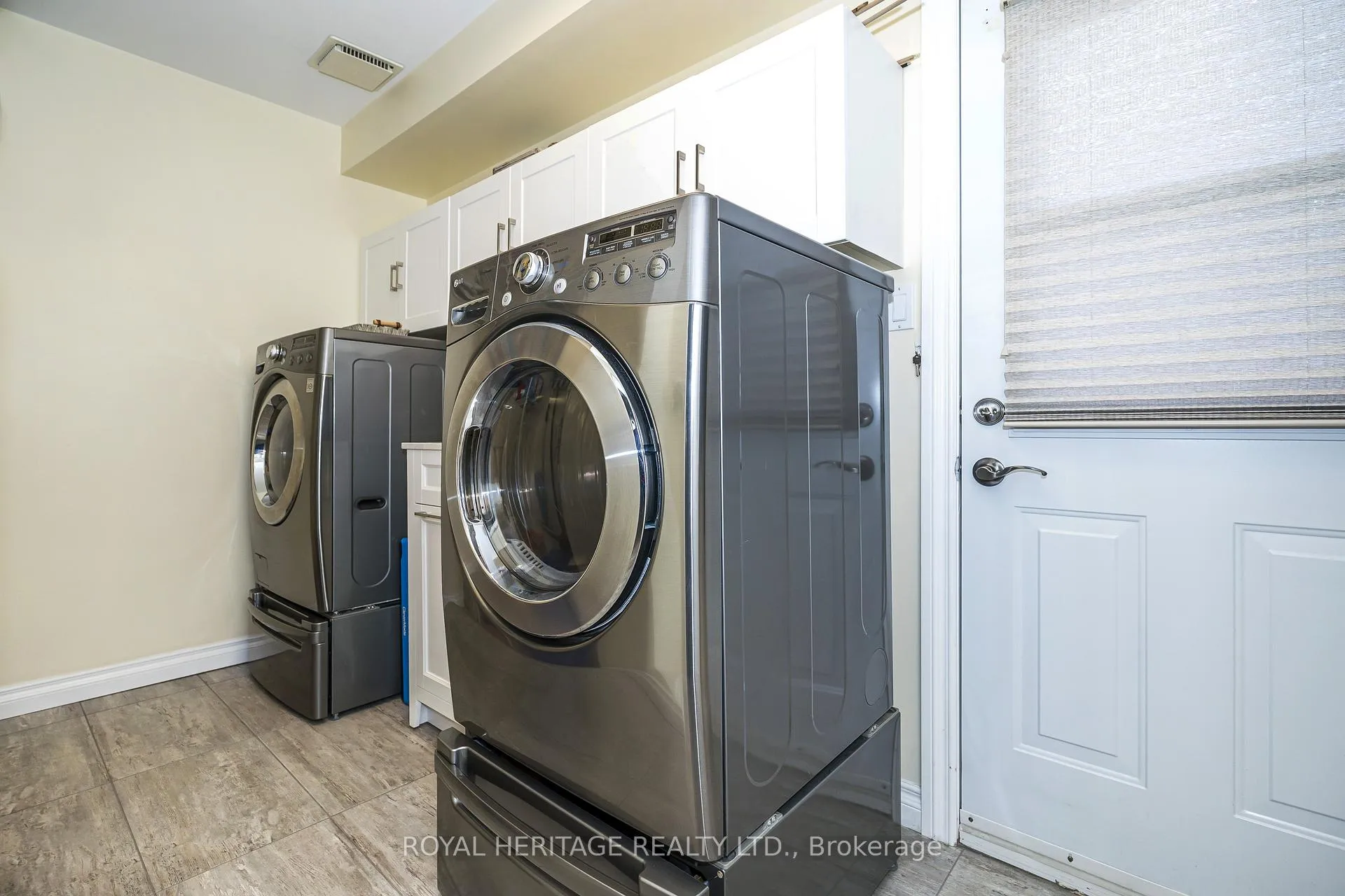 Photo 24 of 525 Sundown Crescent, Pickering, Woodlands — HOMEH