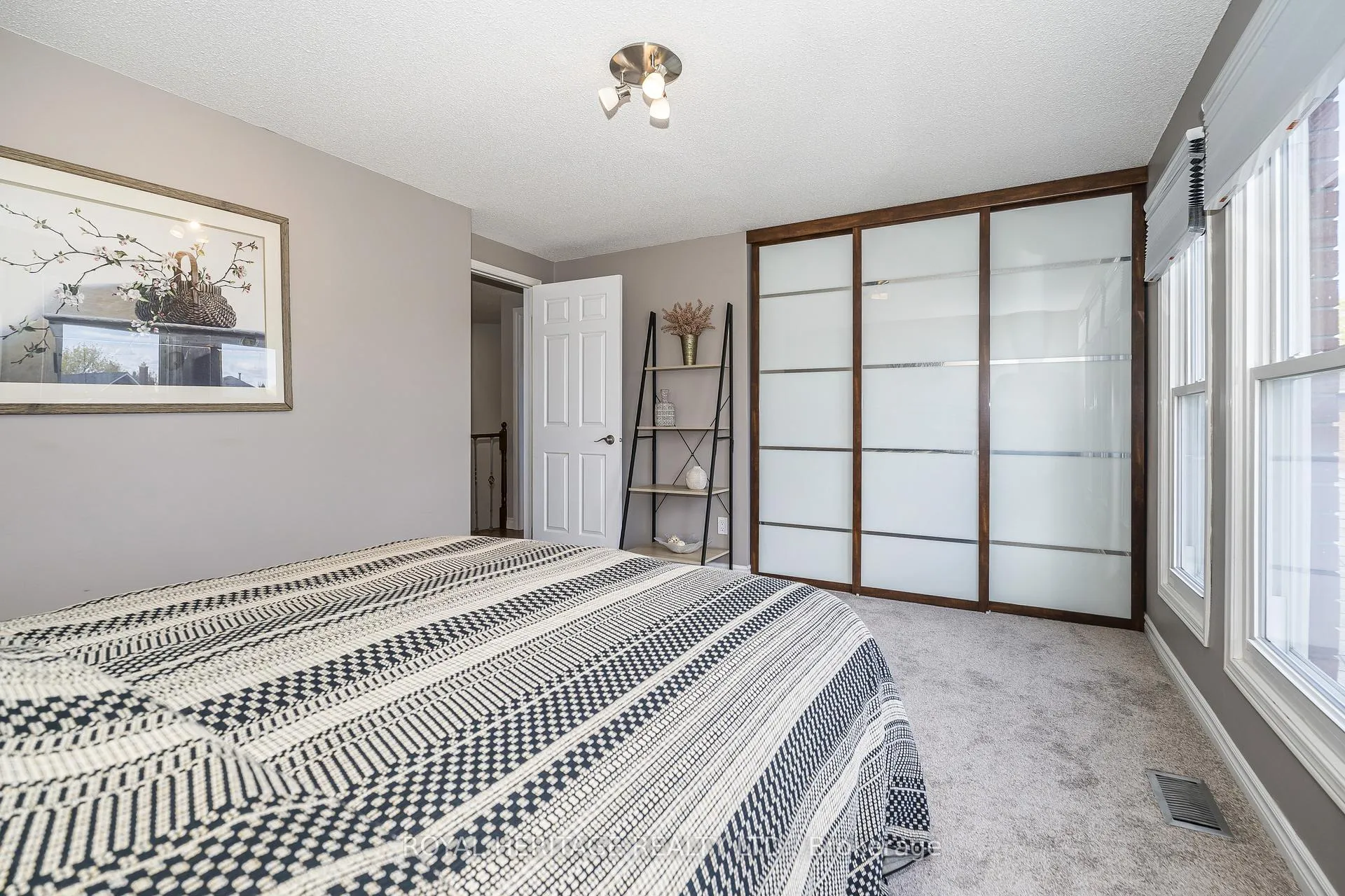 Photo 32 of 525 Sundown Crescent, Pickering, Woodlands — HOMEH