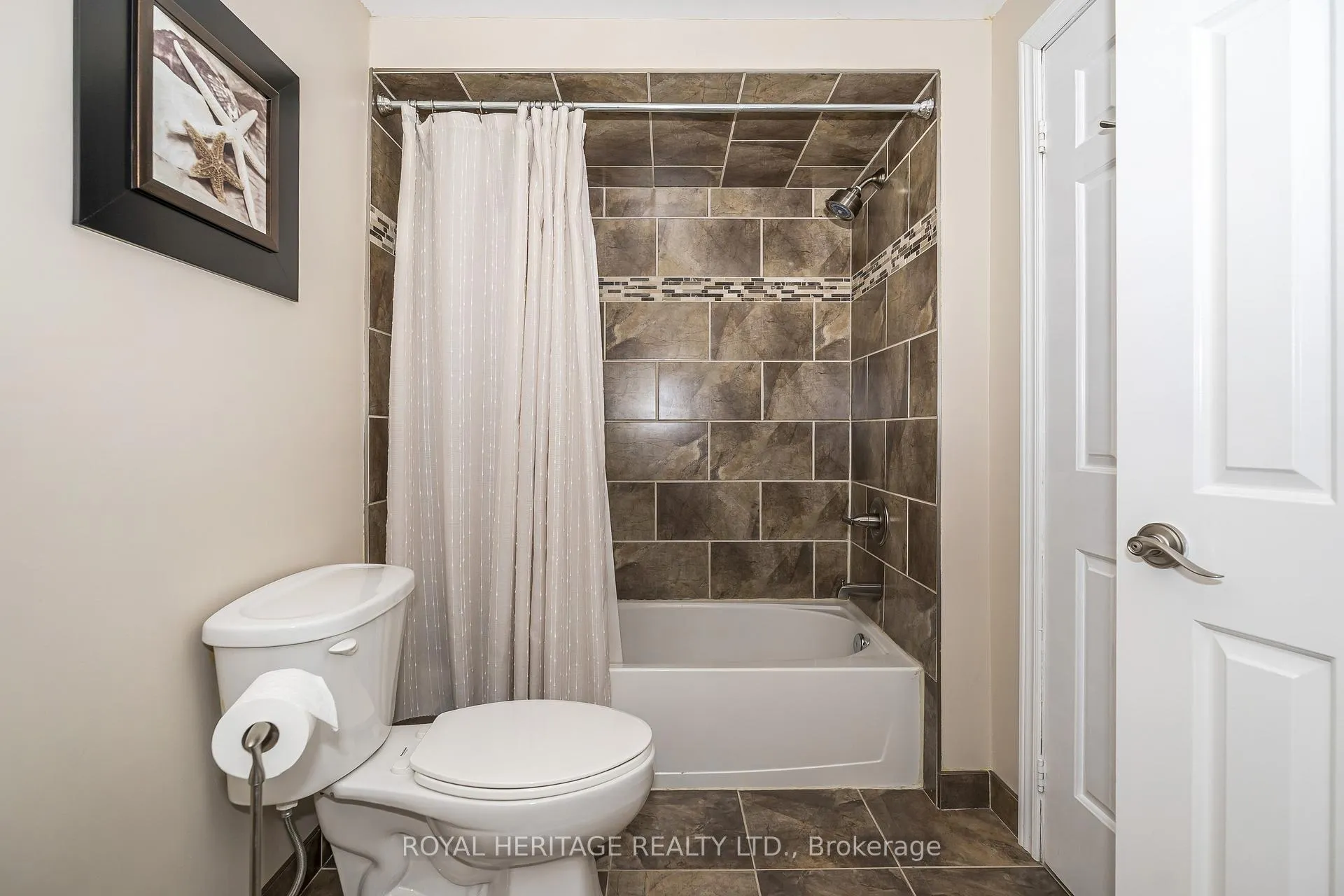 Photo 36 of 525 Sundown Crescent, Pickering, Woodlands — HOMEH