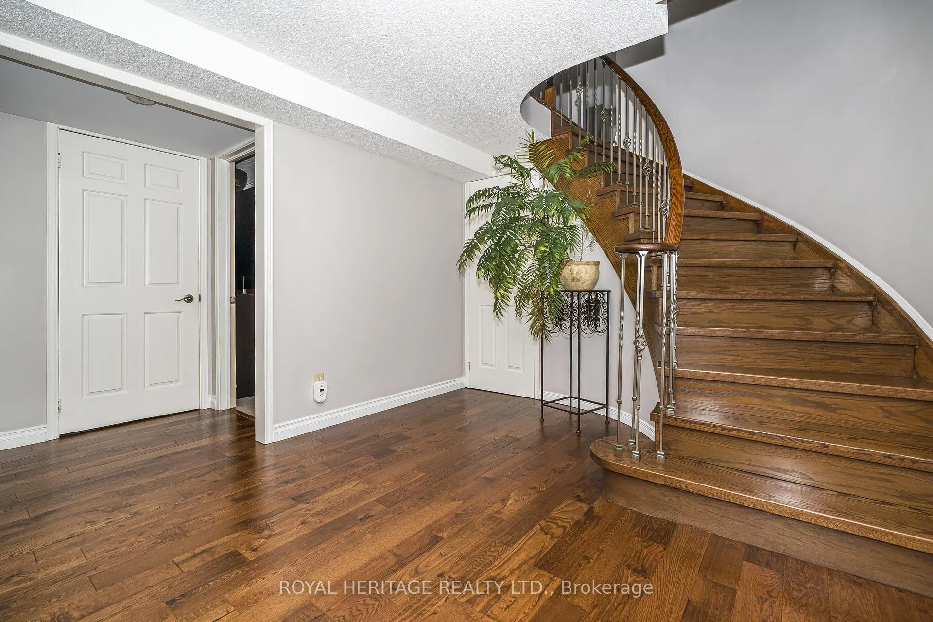 Photo 37 of 525 Sundown Crescent, Pickering, Woodlands — HOMEH
