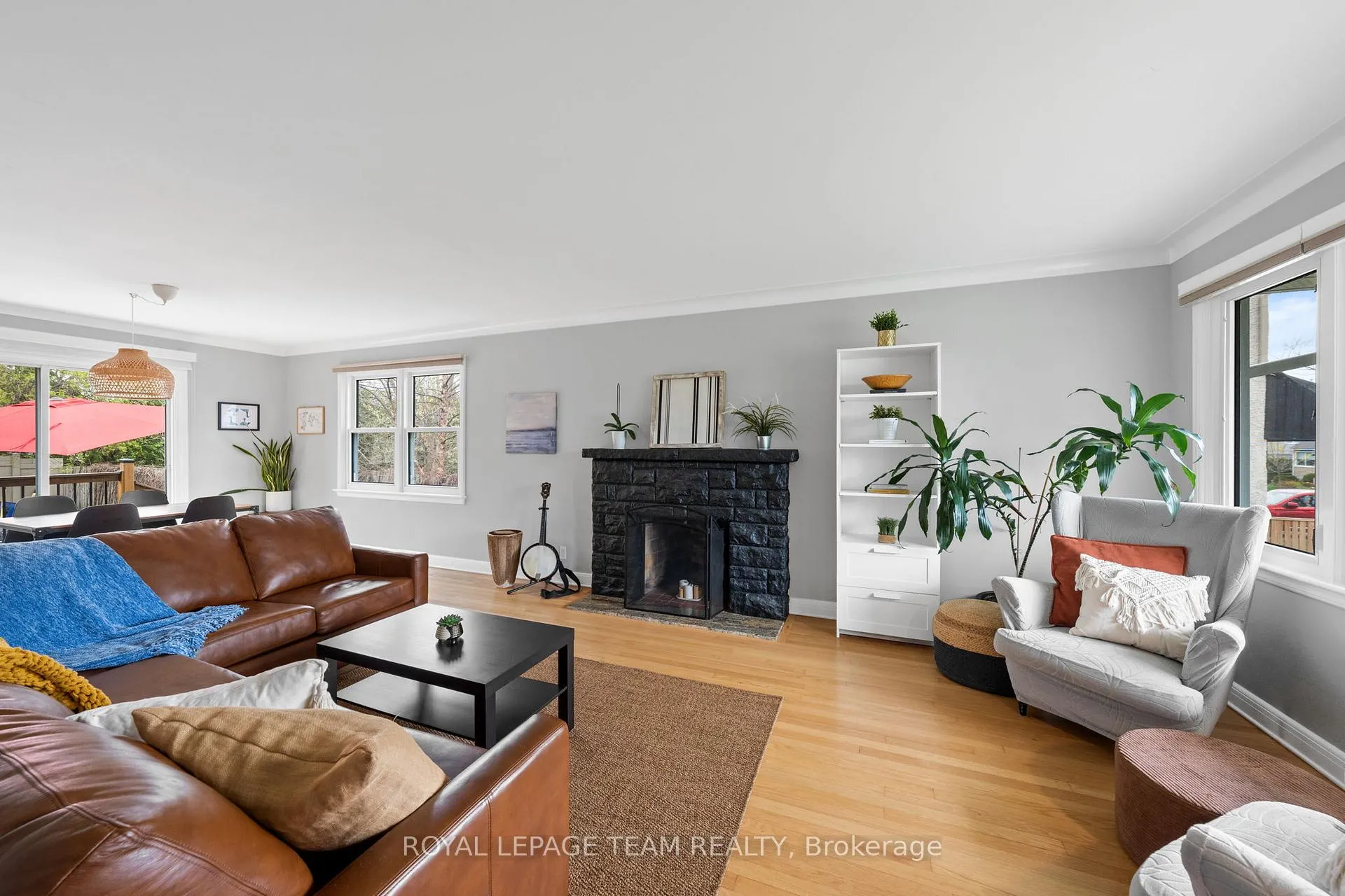 Photo 12 of 1266 Randall Avenue, Ottawa, Alta Vista — HOMEH