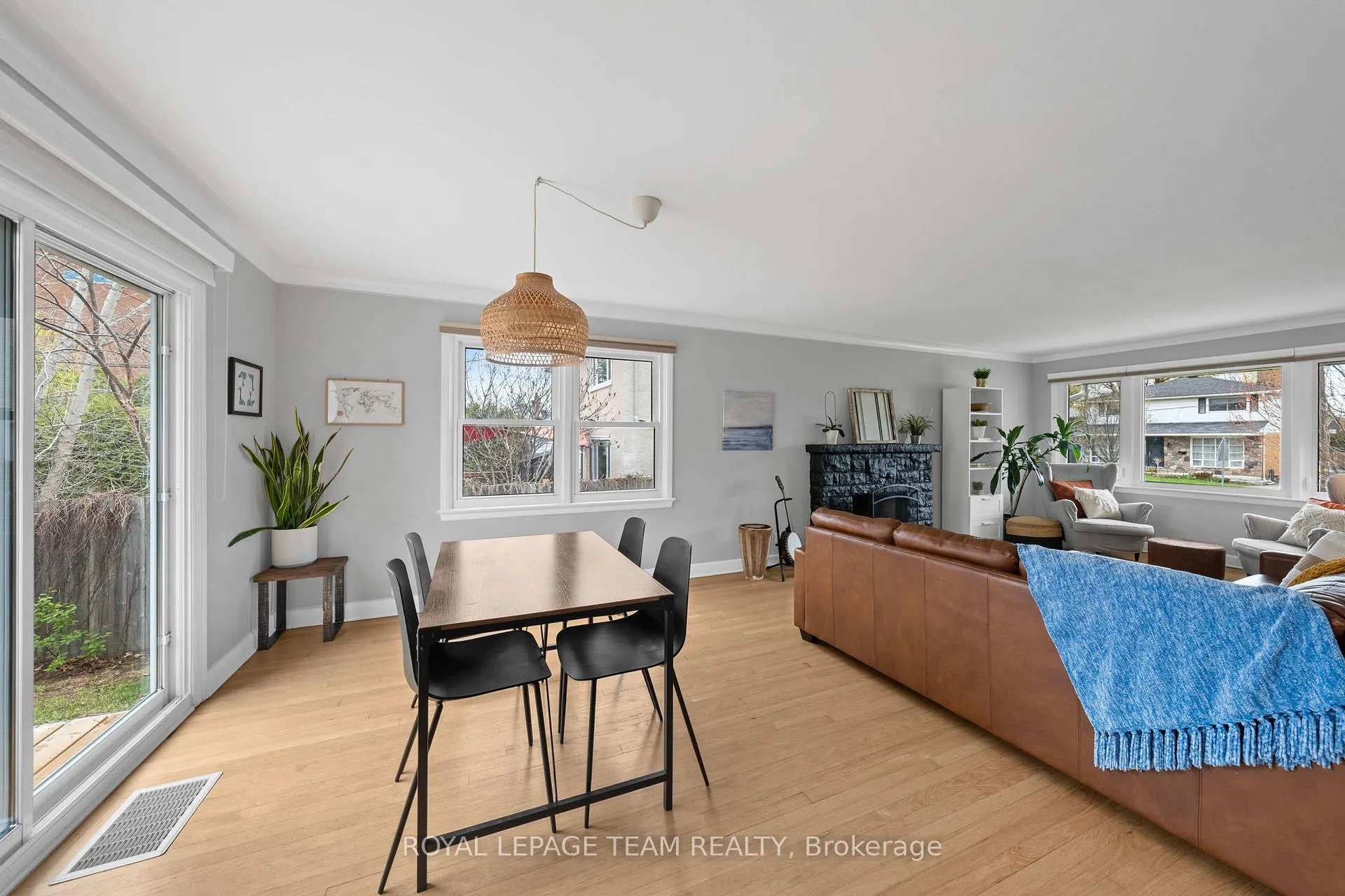 Photo 24 of 1266 Randall Avenue, Ottawa, Alta Vista — HOMEH