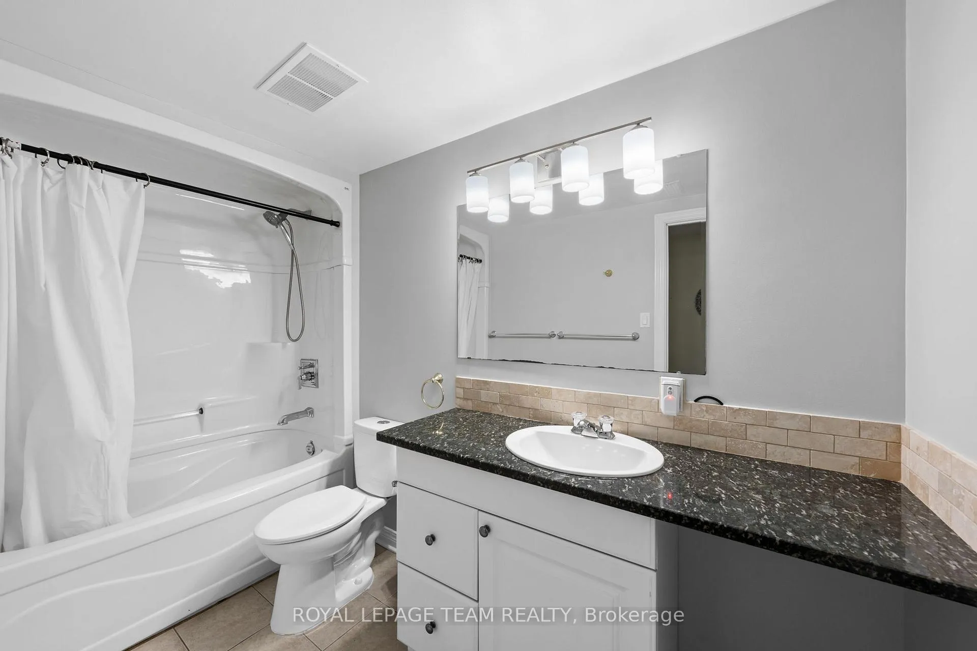 Photo 33 of 1266 Randall Avenue, Ottawa, Alta Vista — HOMEH