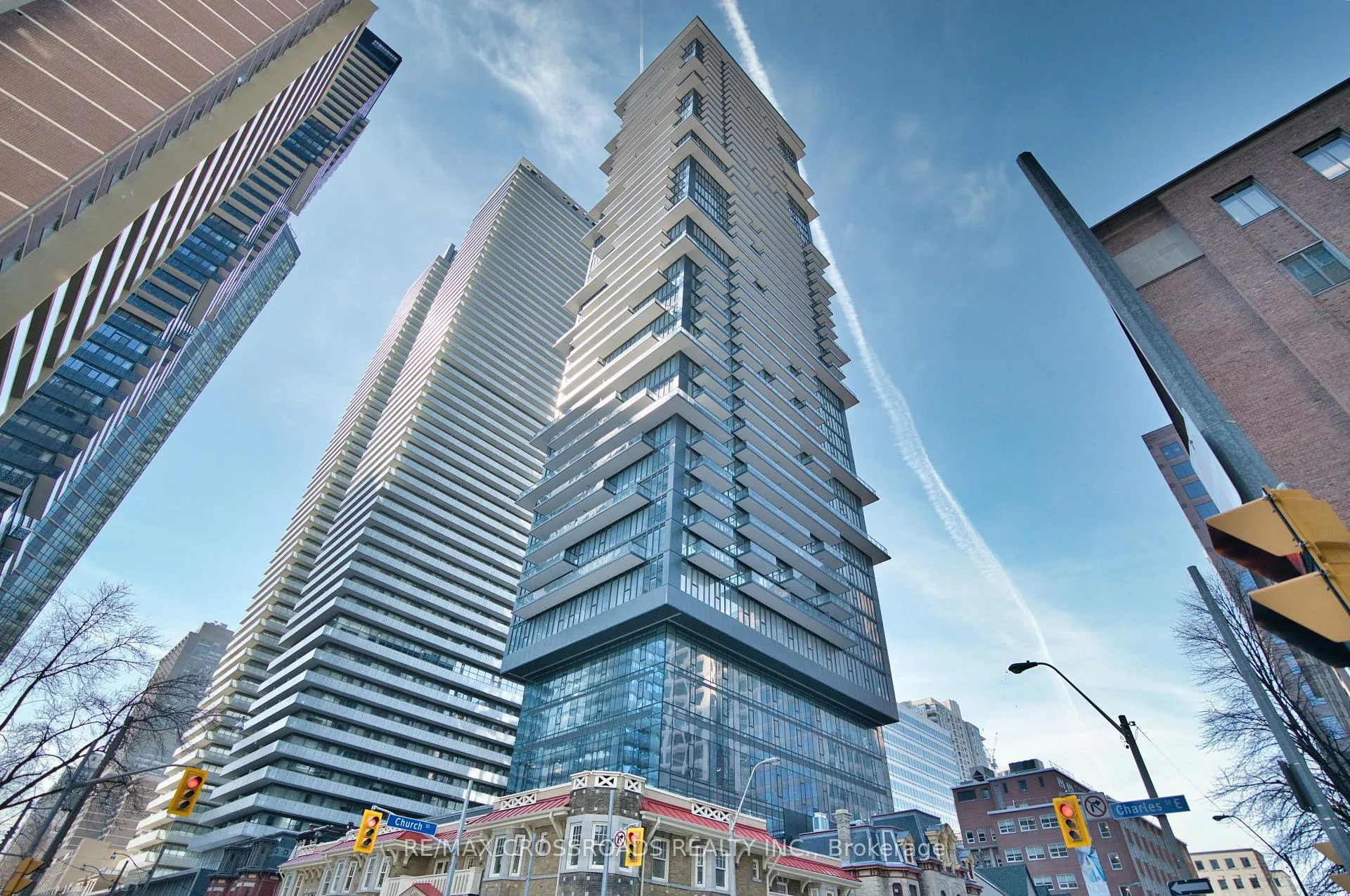 Front of Unit 1406, 634 Church Street