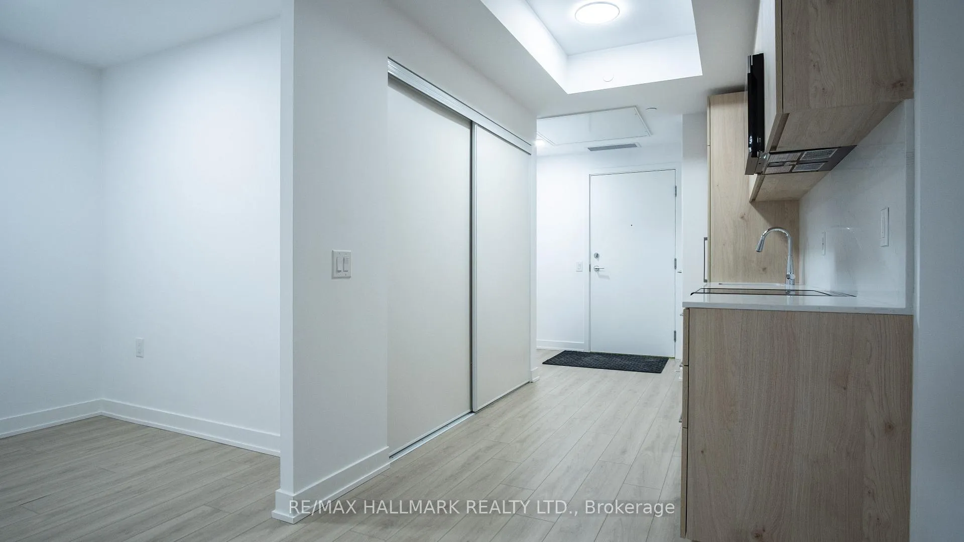 Photo 3 of Unit 219A, 7439 Kingston Road, Scarborough, Rouge — HOMEH