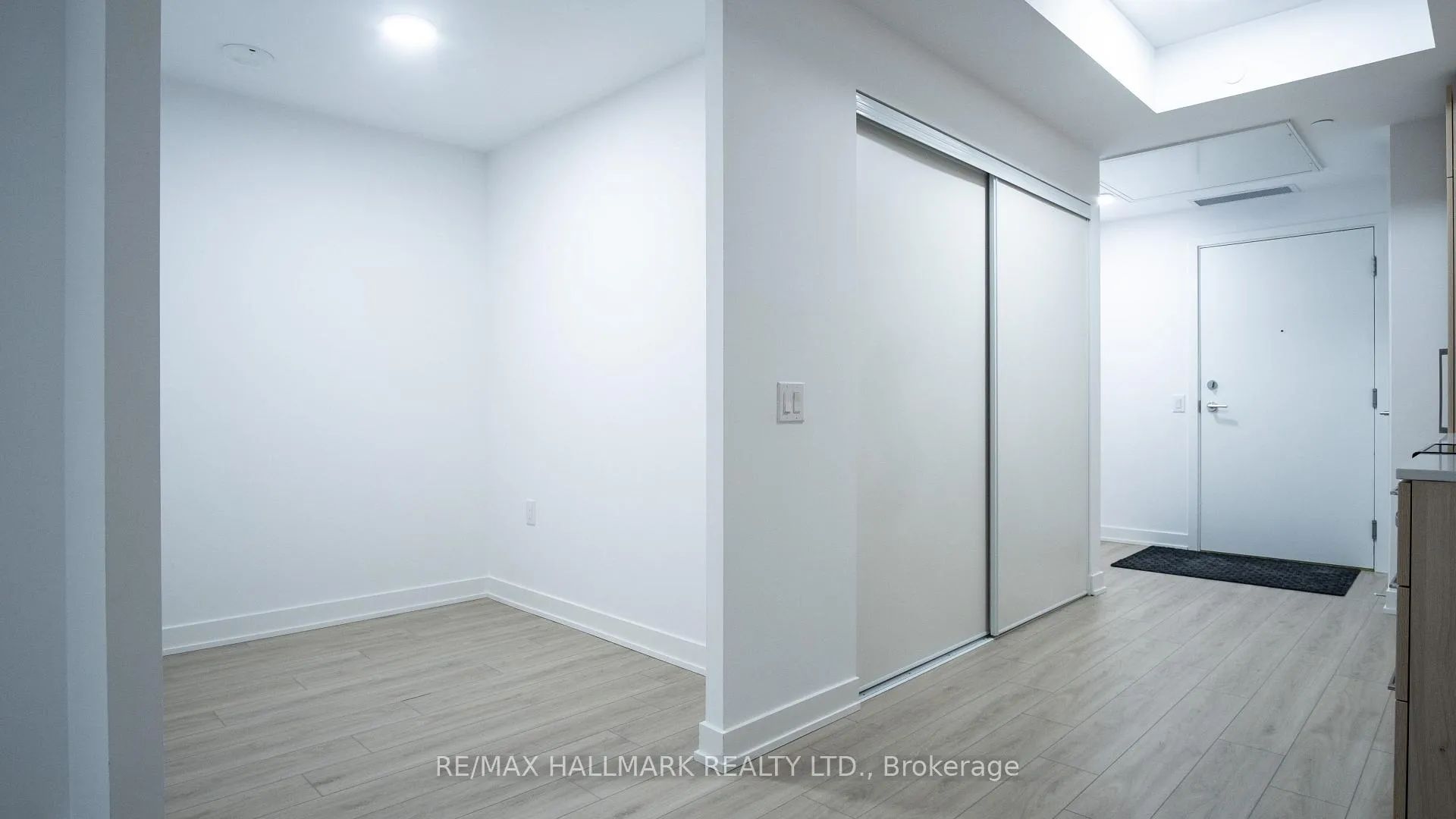 Photo 4 of Unit 219A, 7439 Kingston Road, Scarborough, Rouge — HOMEH