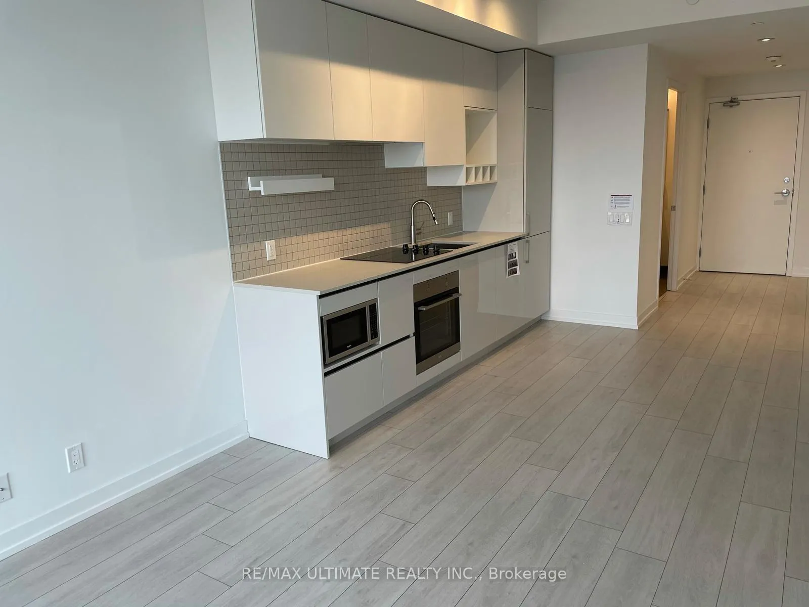 Photo 5 of Unit 1701, 898 Portage Parkway, Vaughan, Vaughan Corporate Centre — HOMEH