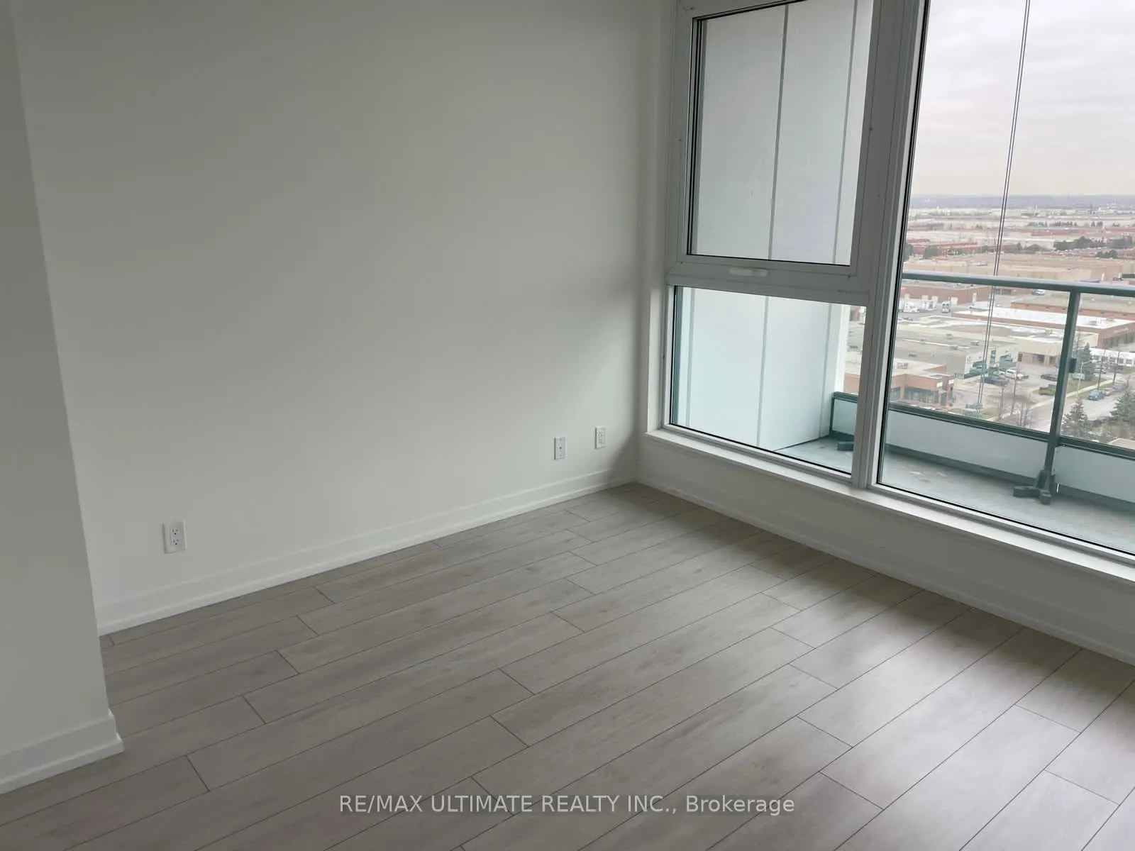 Photo 6 of Unit 1701, 898 Portage Parkway, Vaughan, Vaughan Corporate Centre — HOMEH