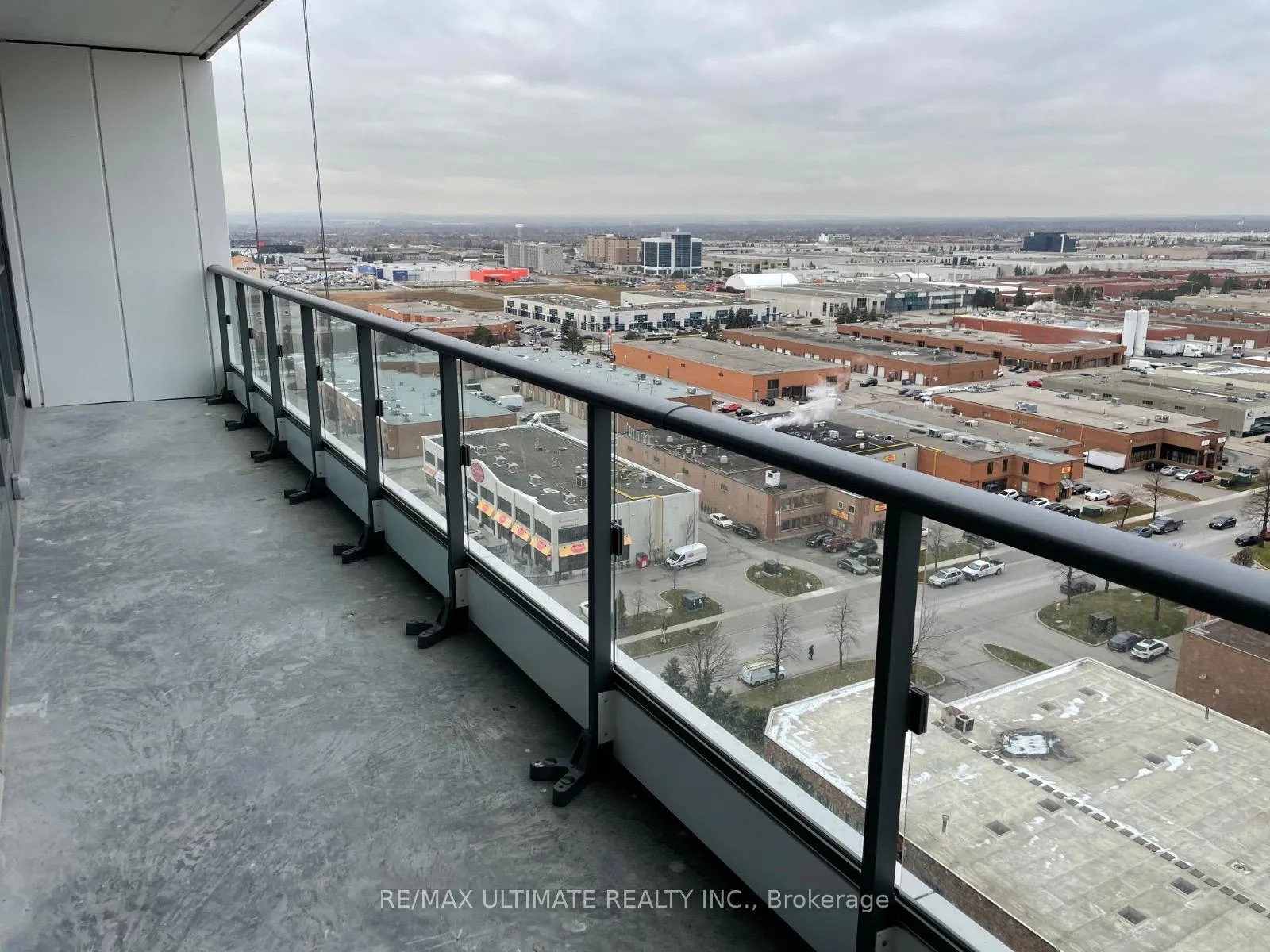 Photo 8 of Unit 1701, 898 Portage Parkway, Vaughan, Vaughan Corporate Centre — HOMEH