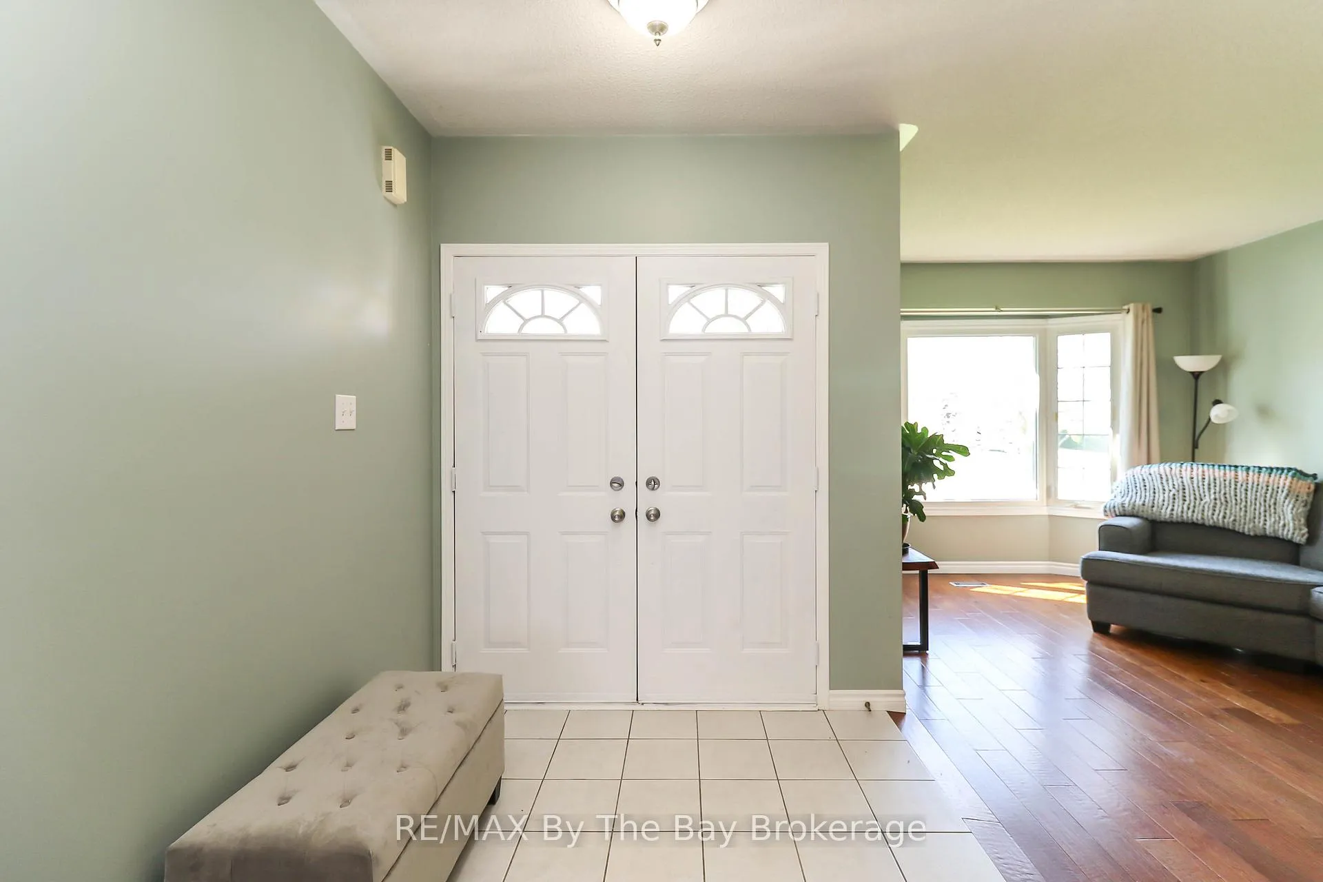 Photo 13 of 10 Lamont Creek Drive, Wasaga Beach — HOMEH