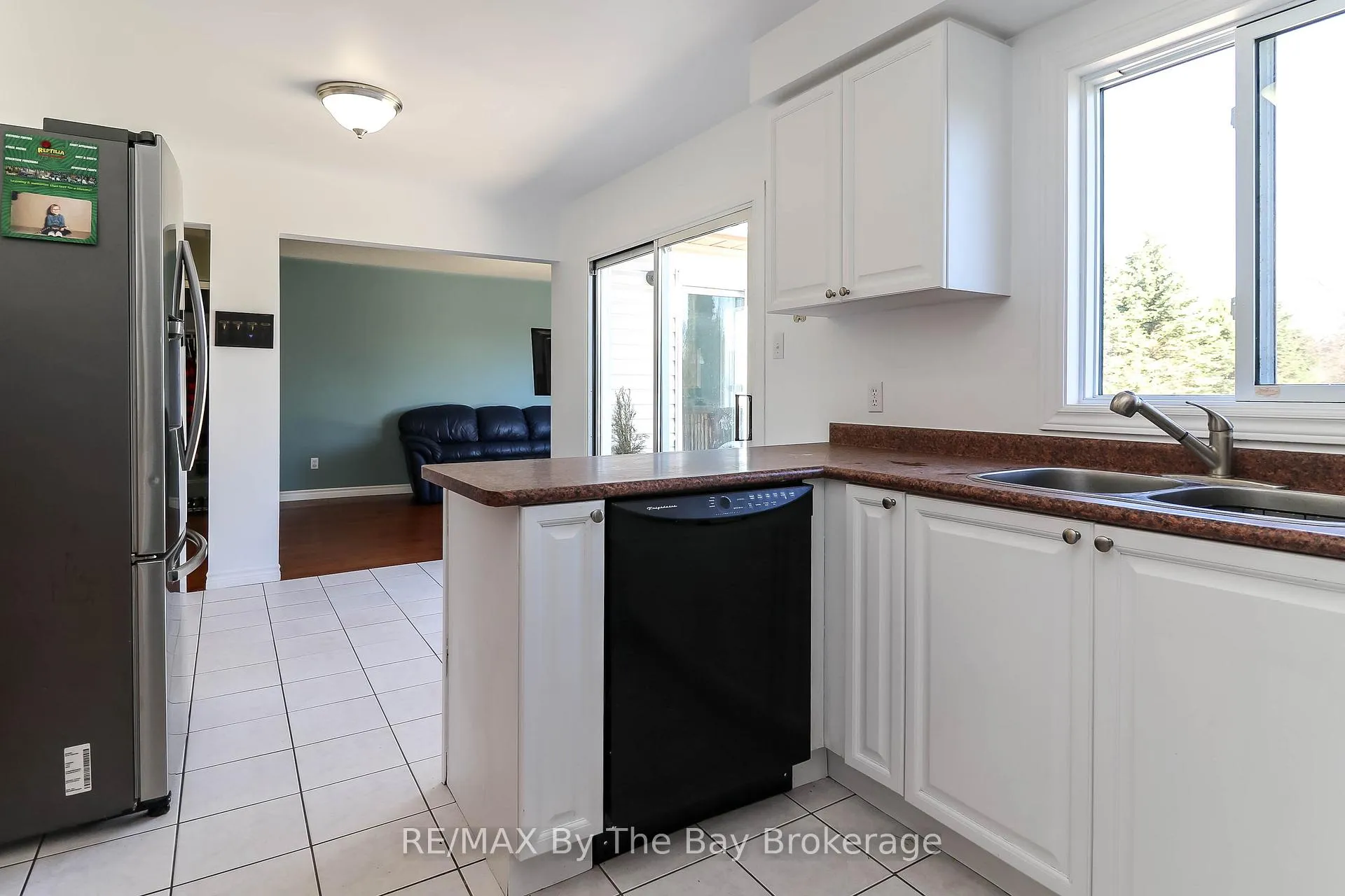 Photo 20 of 10 Lamont Creek Drive, Wasaga Beach — HOMEH