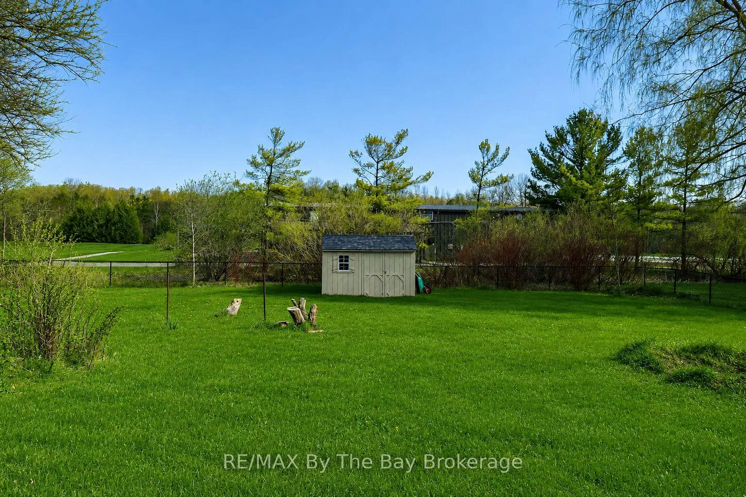 Photo 28 of 10 Lamont Creek Drive, Wasaga Beach — HOMEH