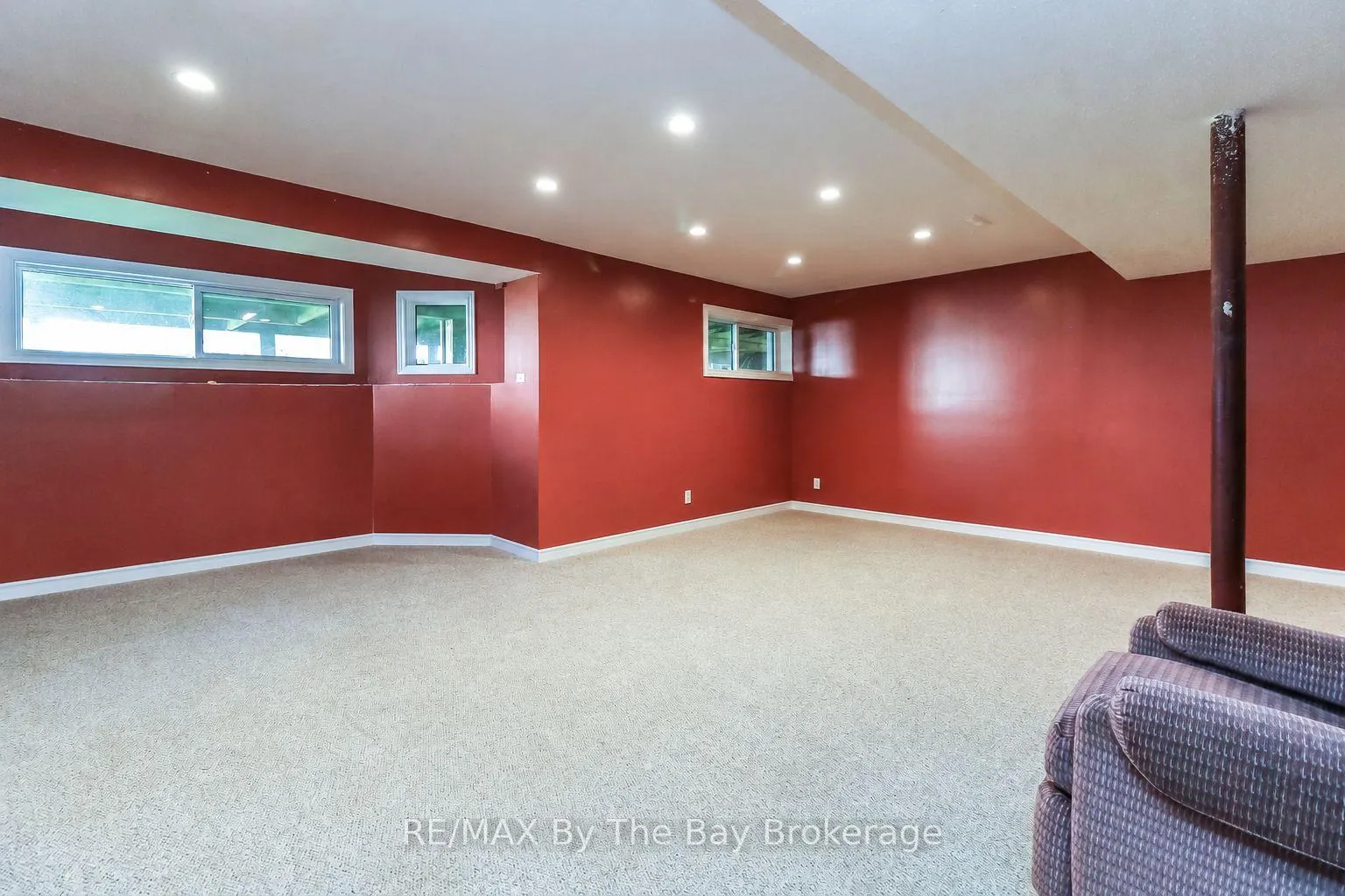 Photo 35 of 10 Lamont Creek Drive, Wasaga Beach — HOMEH